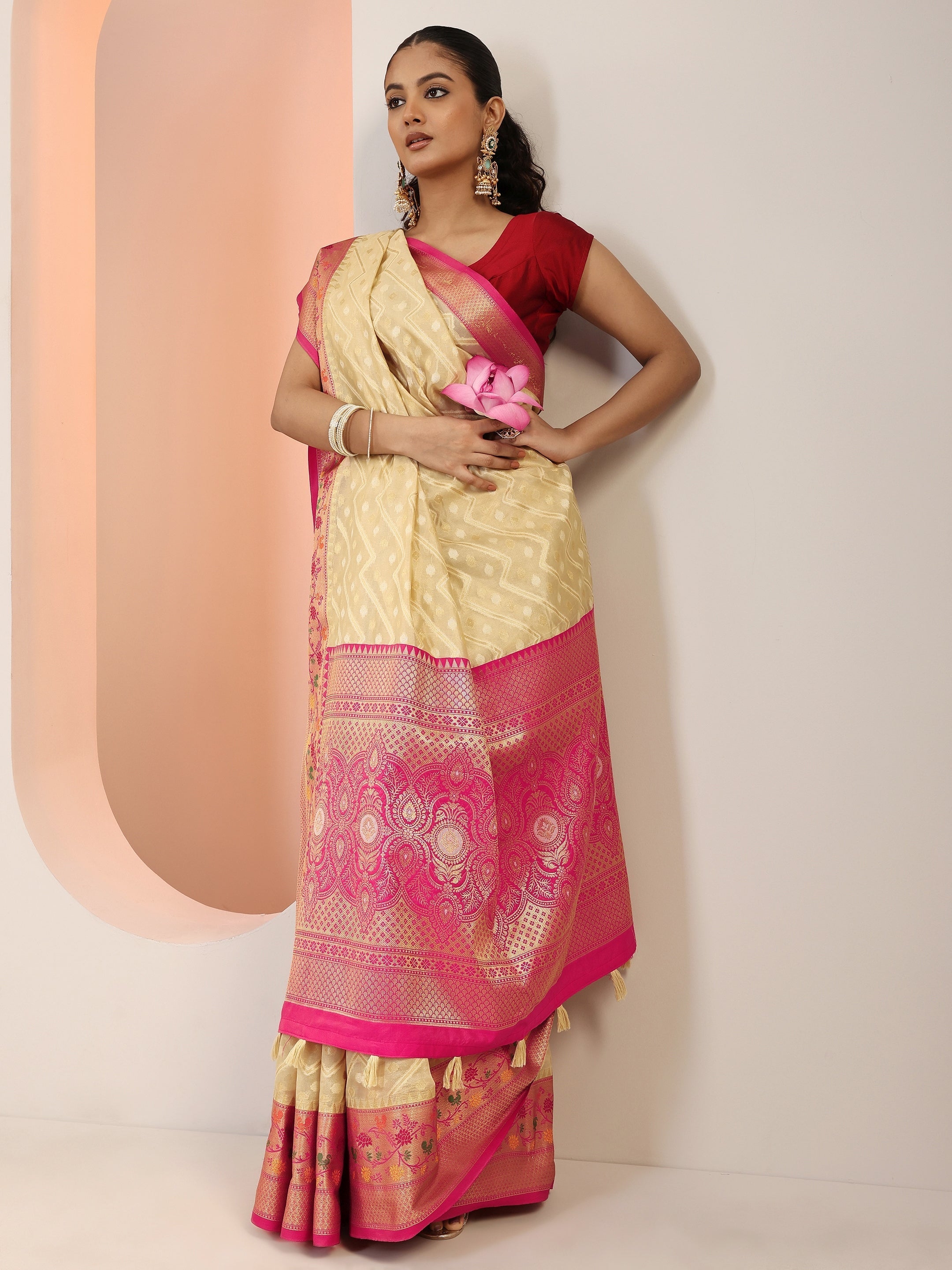 Beige Woven Silk Blend Saree With Unstitched Blouse Piece