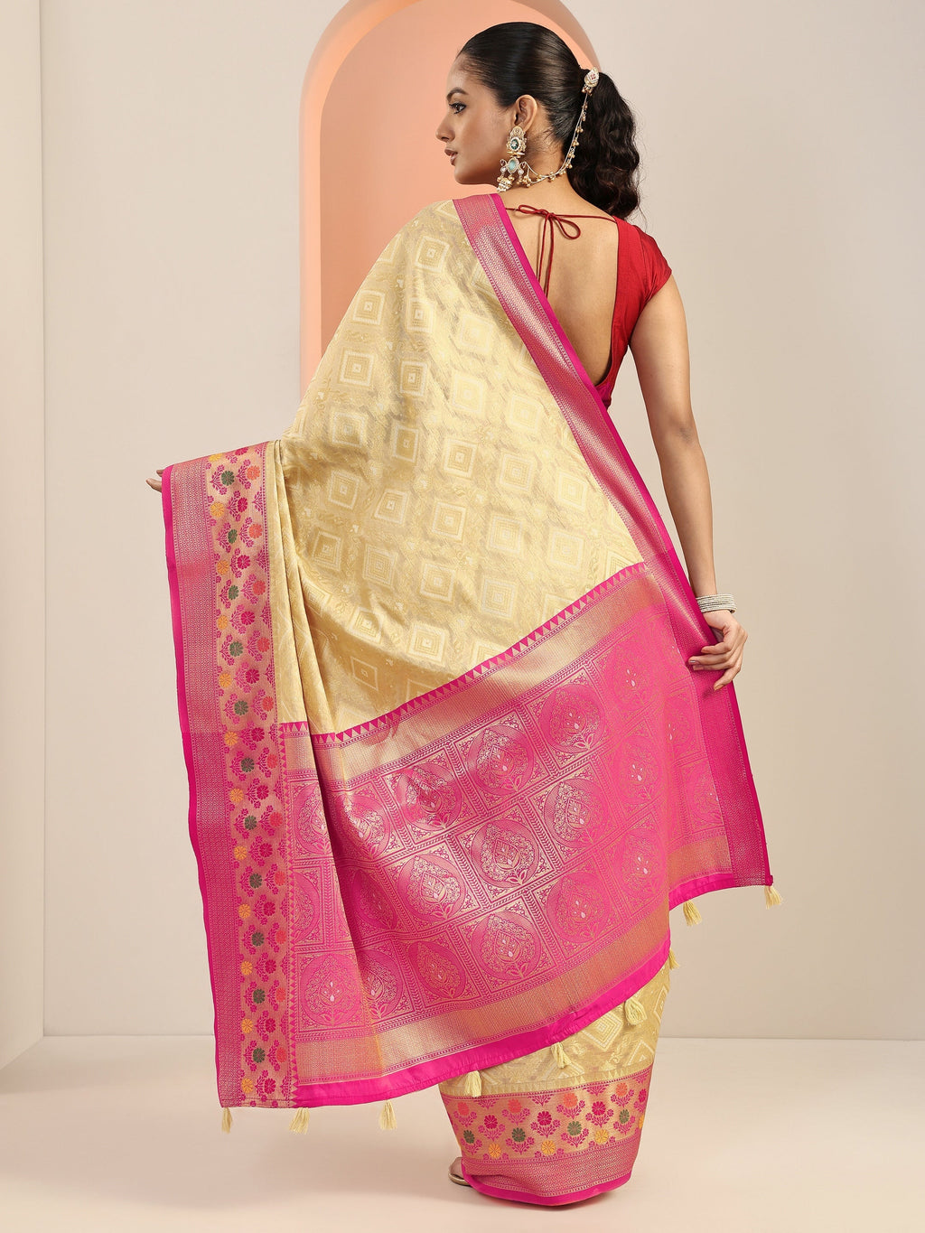 Beige Woven Silk Blend Saree With Unstitched Blouse Piece