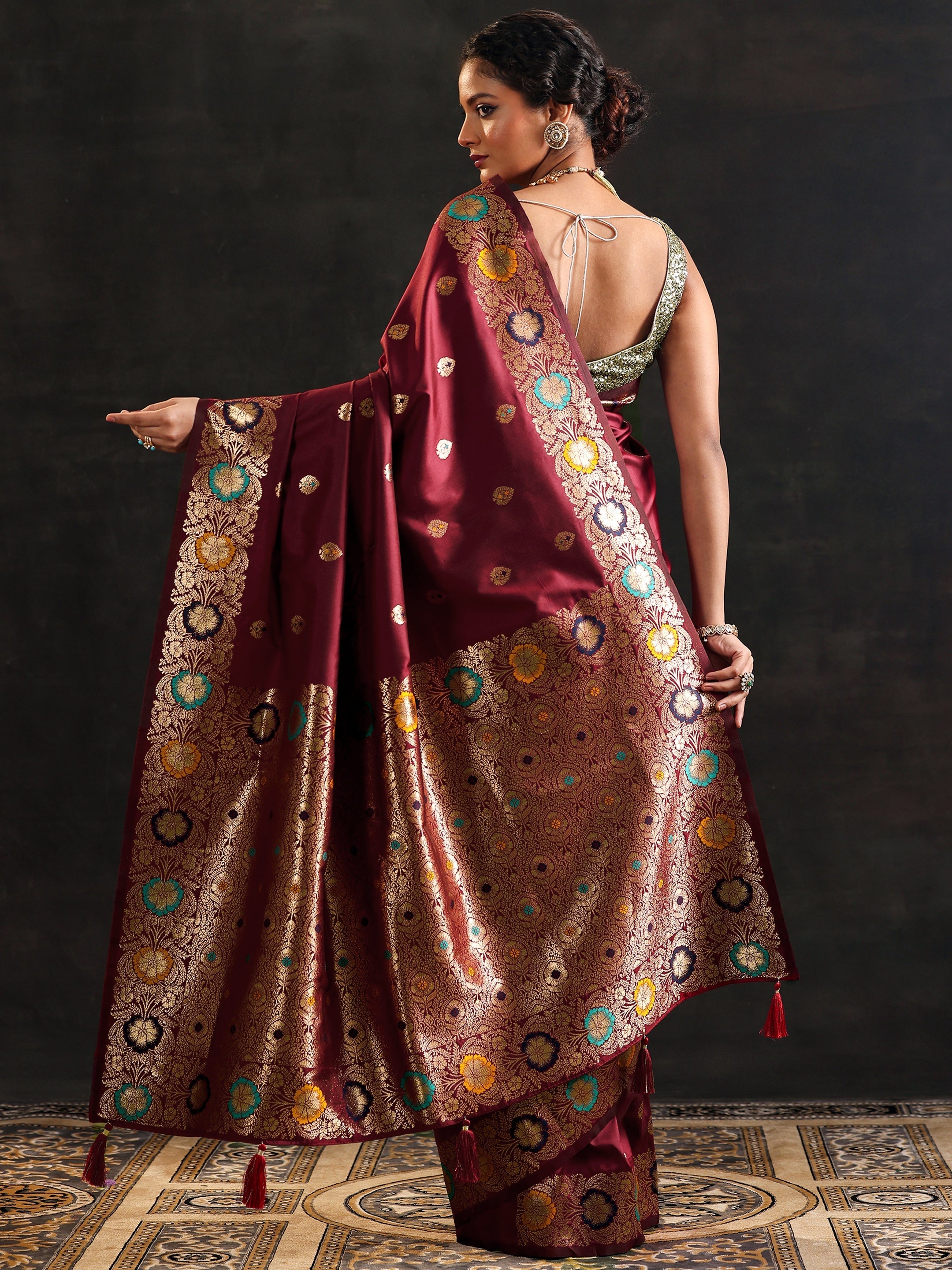Maroon Woven Design Silk Blend Saree With Unstitched Blouse Piece
