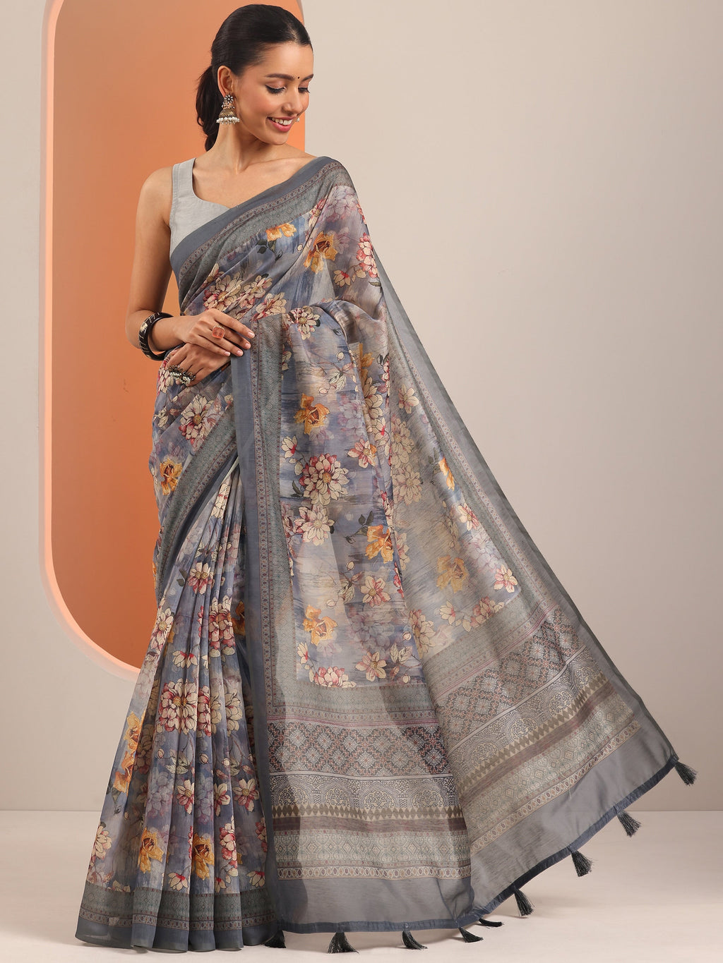 Blue Printed Silk Blend Saree With Unstitched Blouse Piece