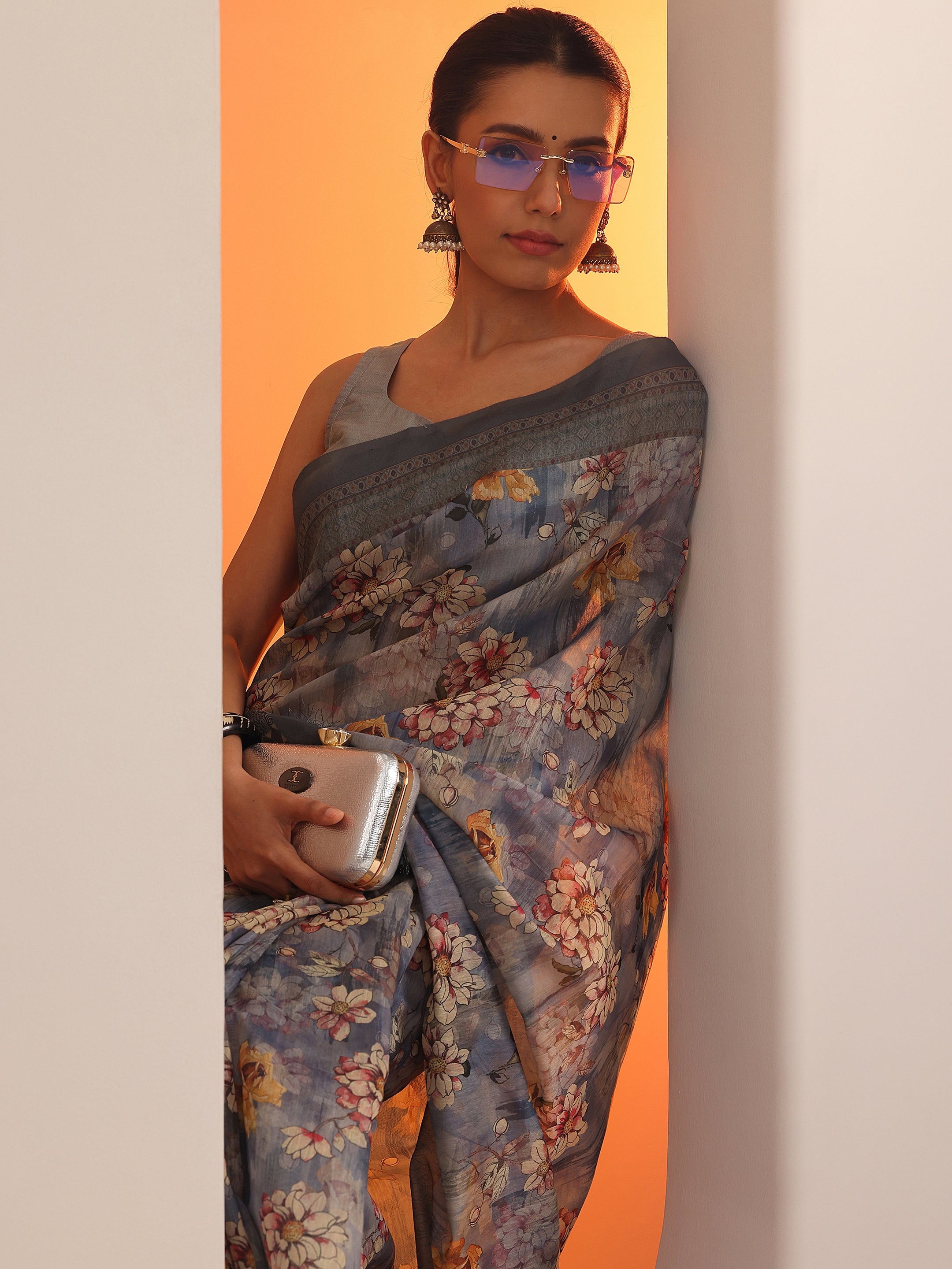 Blue Printed Silk Blend Saree With Unstitched Blouse Piece