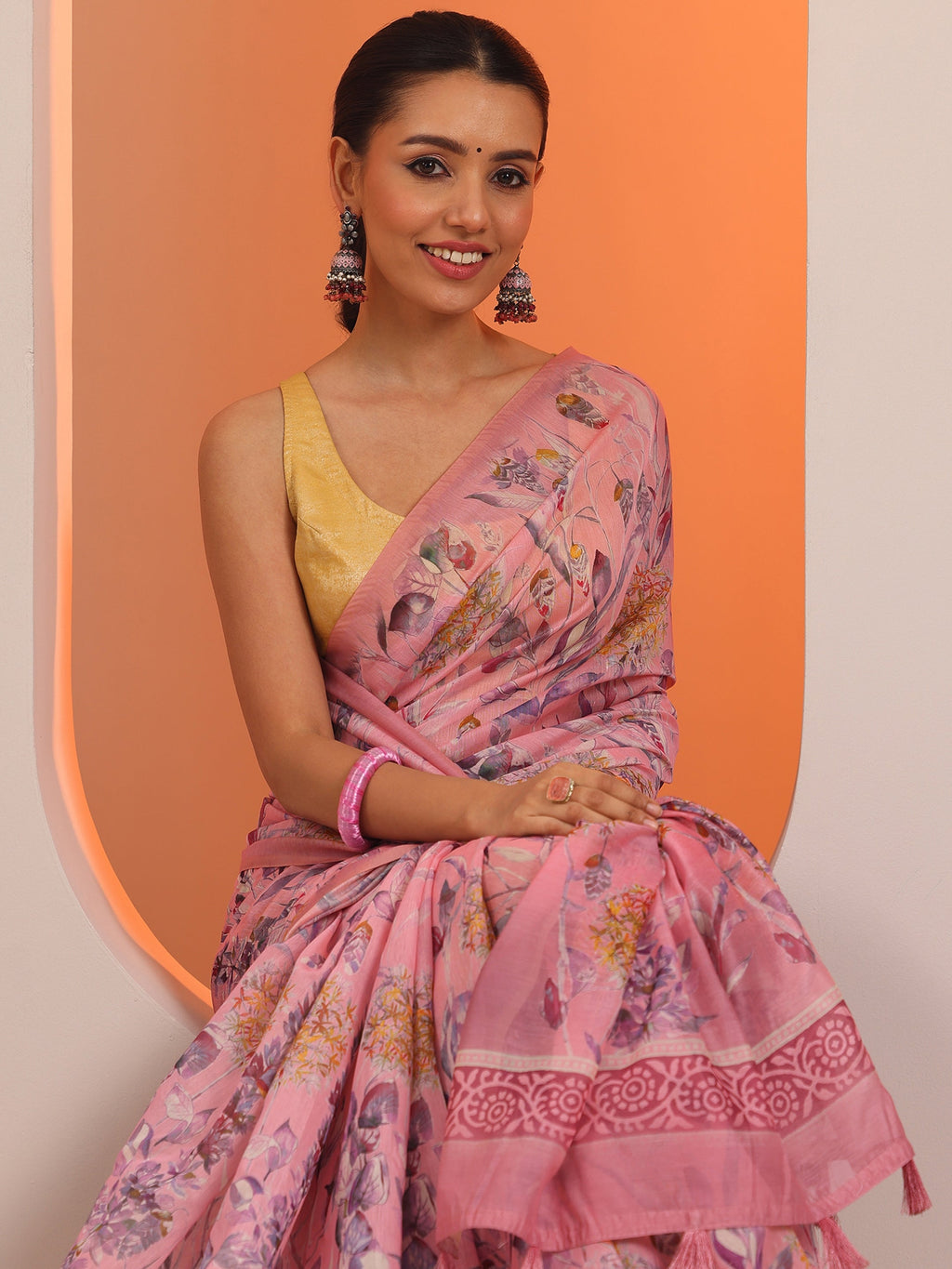Pink Printed Silk Blend Saree With Unstitched Blouse Piece