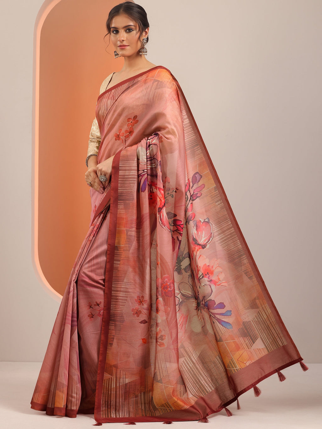 Peach Printed Silk Blend Saree With Unstitched Blouse Piece