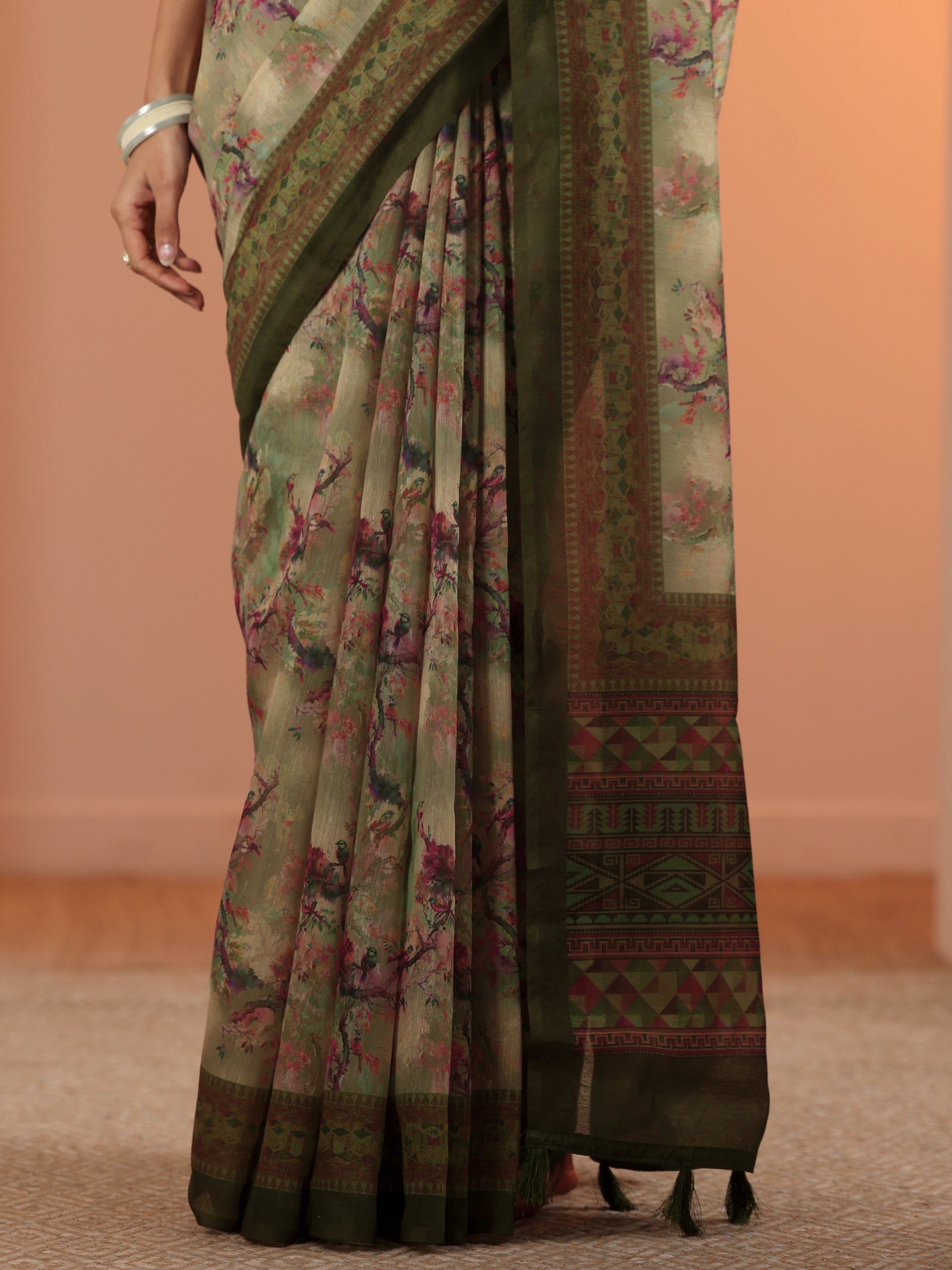 Green Printed Silk Blend Saree With Unstitched Blouse Piece