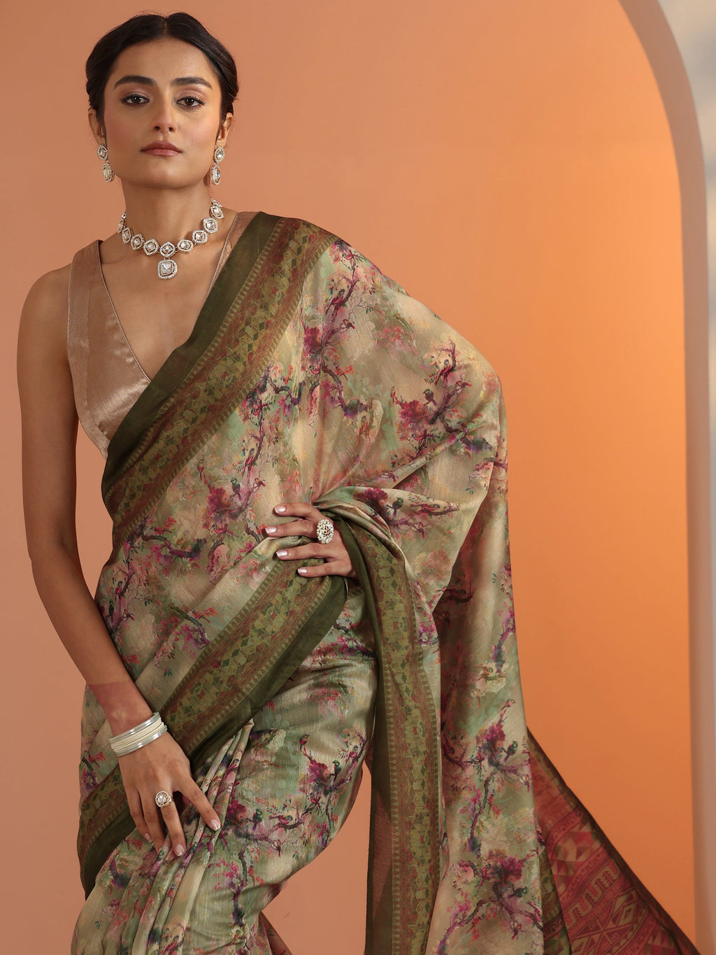 Green Printed Silk Blend Saree With Unstitched Blouse Piece