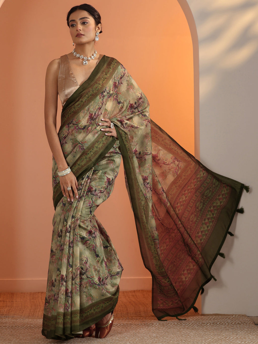 Green Printed Silk Blend Saree With Unstitched Blouse Piece
