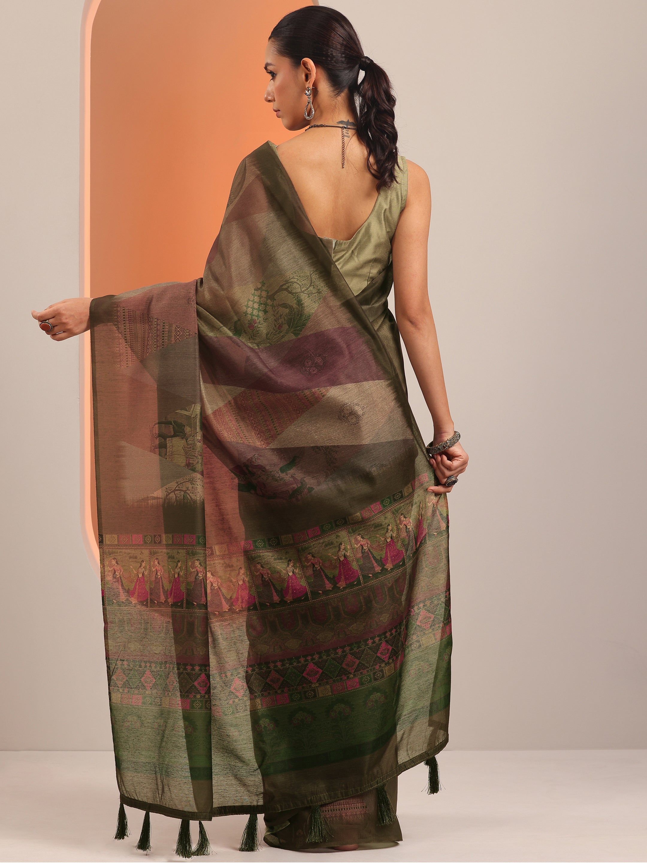 Green Printed Silk Blend Saree With Unstitched Blouse Piece