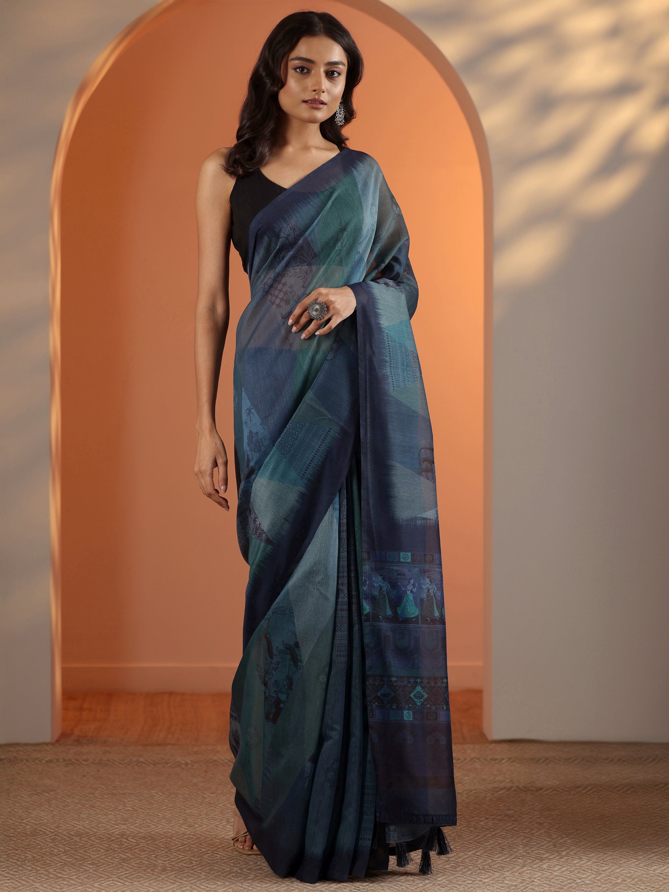 Blue Printed Silk Blend Saree With Unstitched Blouse Piece
