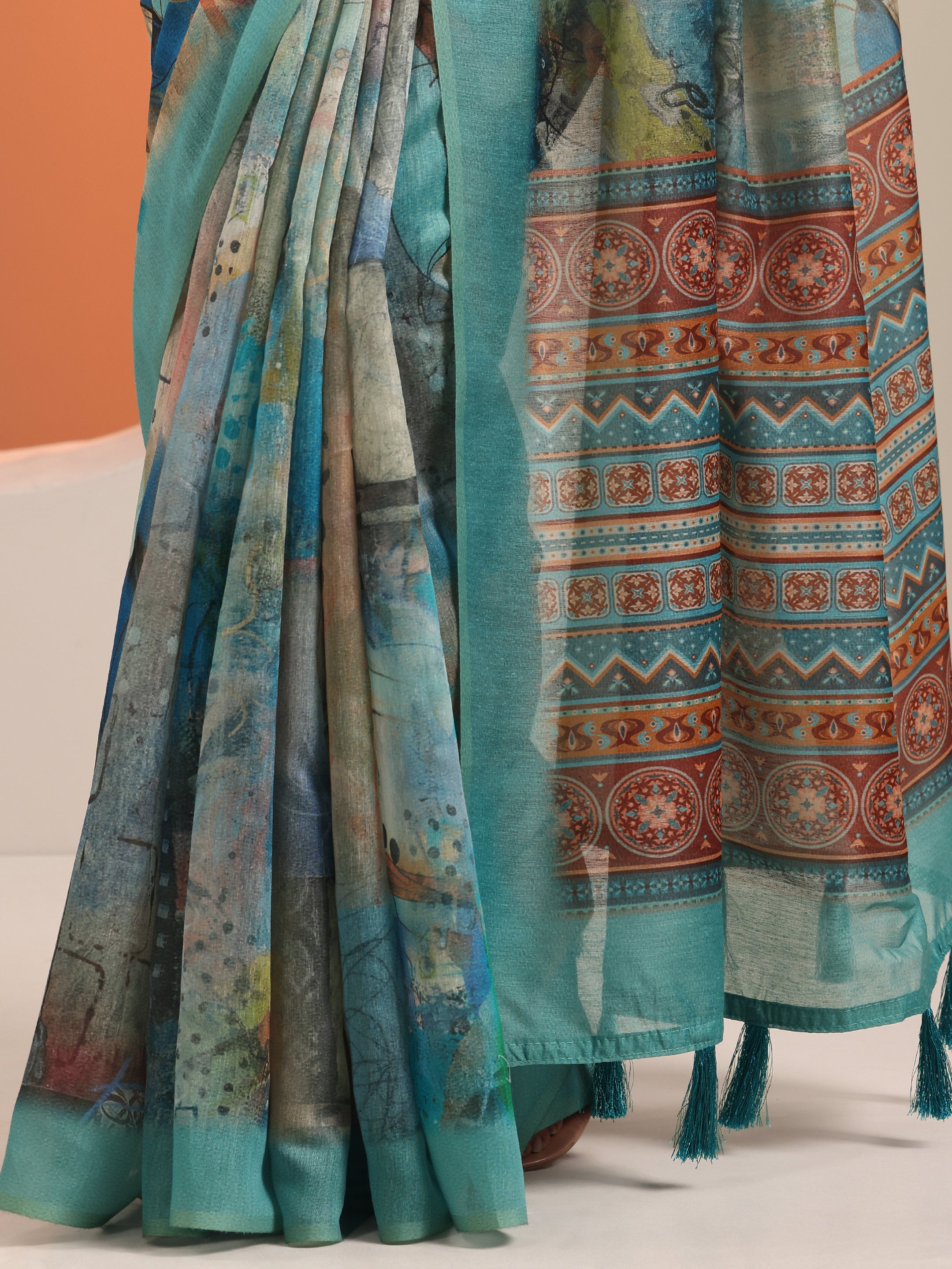 Blue Printed Silk Blend Saree With Unstitched Blouse Piece