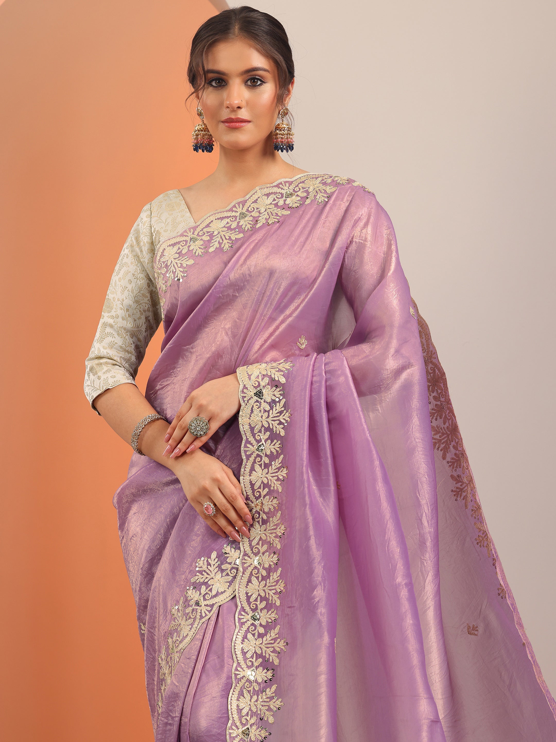 Lavender Embroidered Organza Saree With Unstitched Blouse Piece