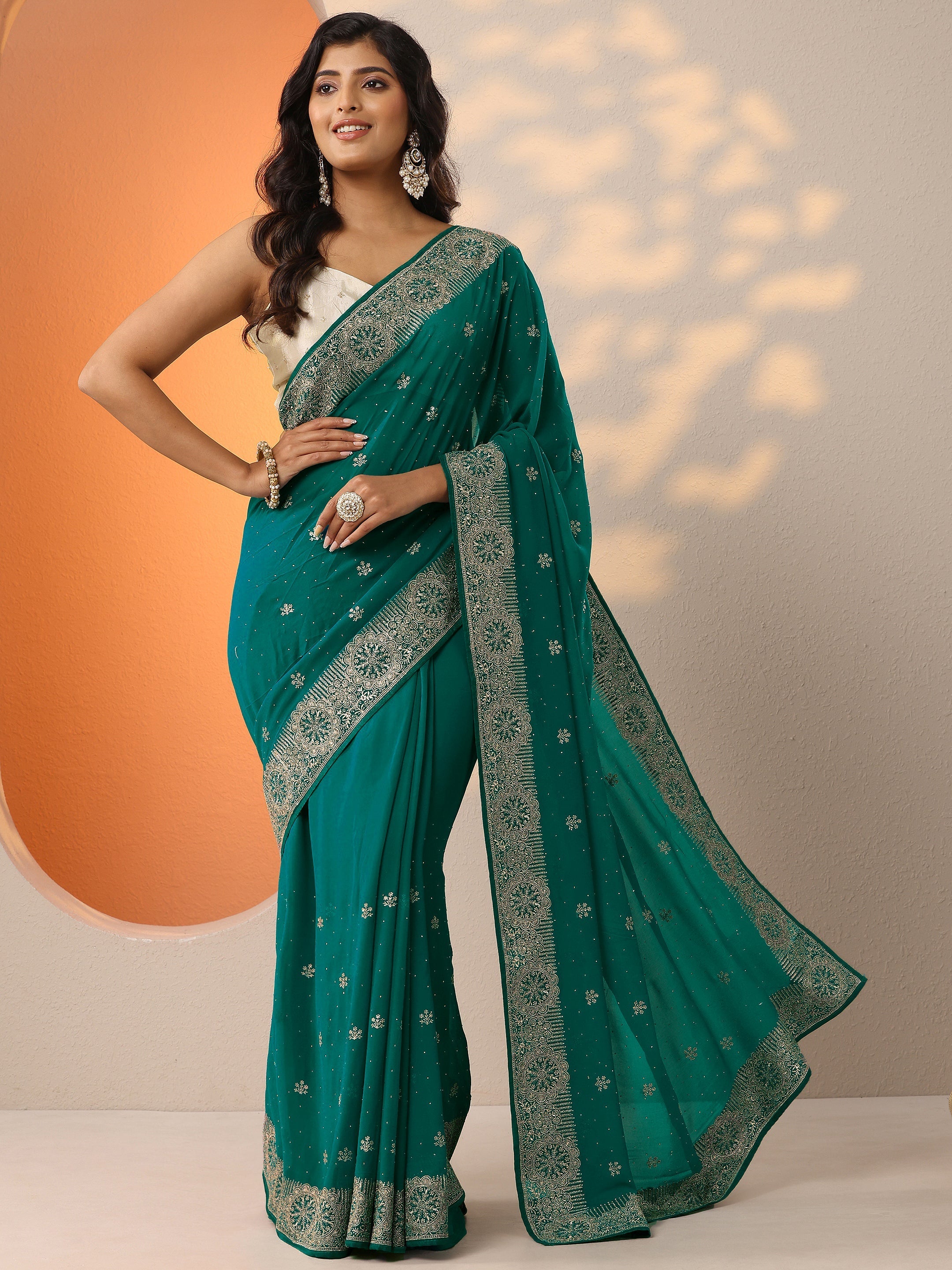 Green Embroidered Georgette Saree With Unstitched Blouse Piece