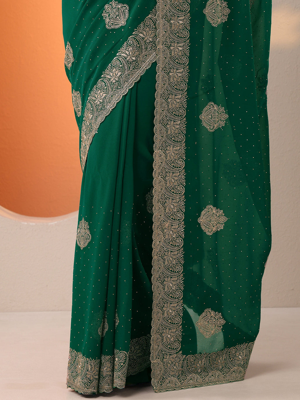 Green Embroidered Georgette Saree With Unstitched Blouse Piece