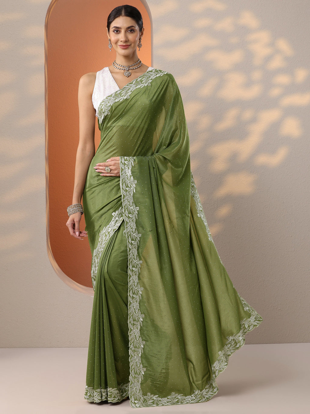 Green Embellished Chinon Saree With Unstitched Blouse Piece