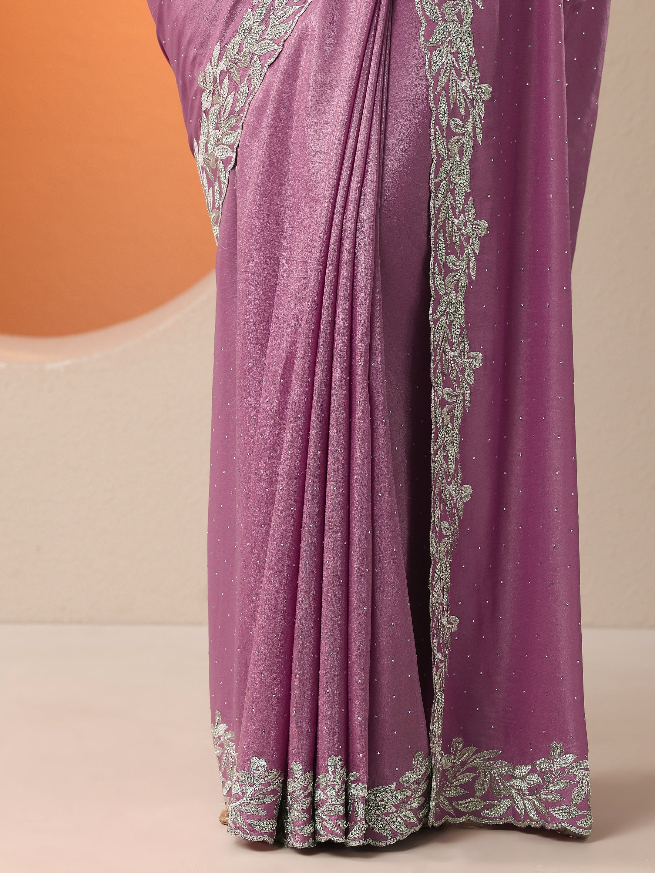 Mauve Embellished Chinon Saree With Unstitched Blouse Piece