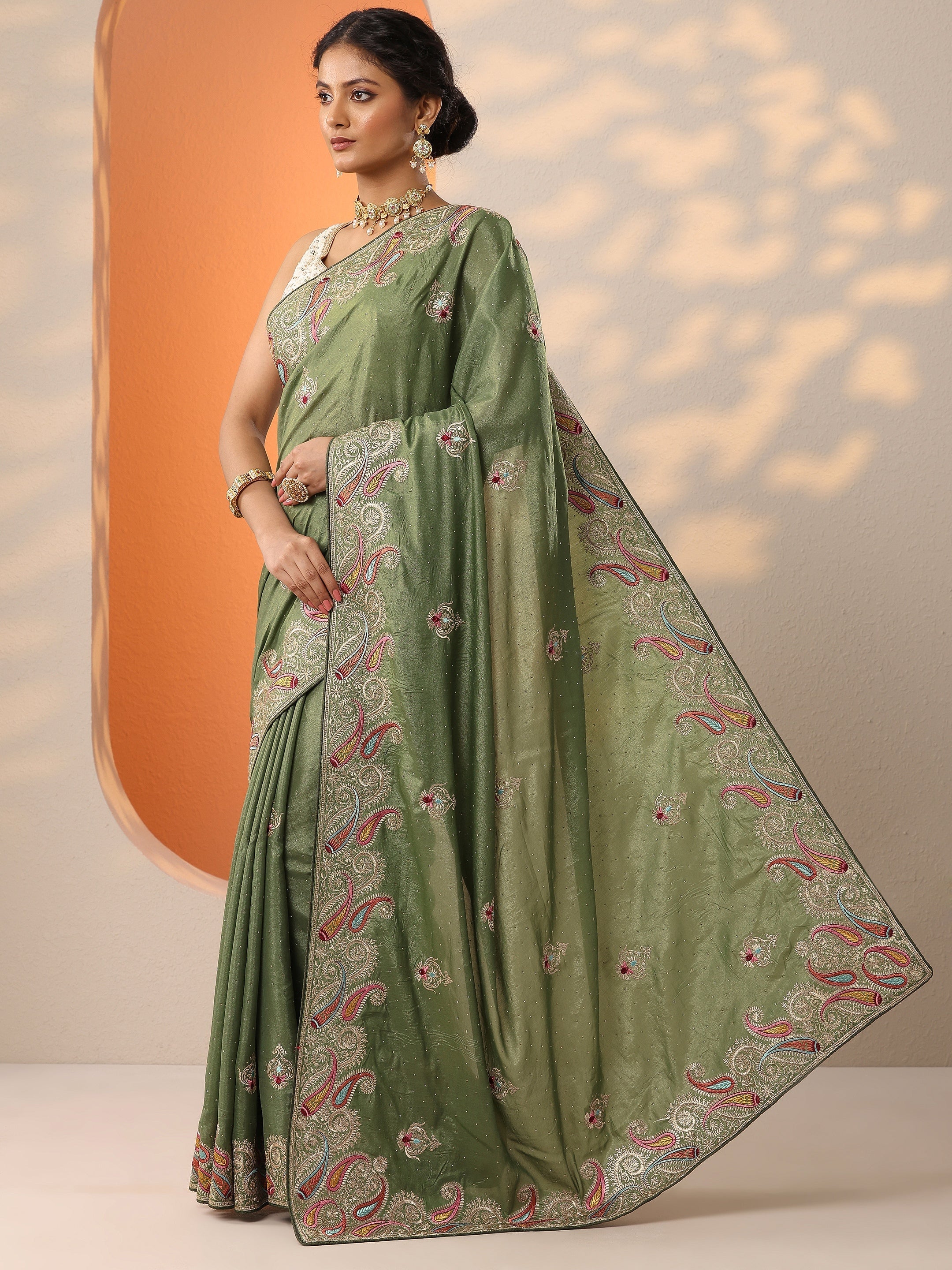 Green Embroidered Chinon Saree With Unstitched Blouse Piece