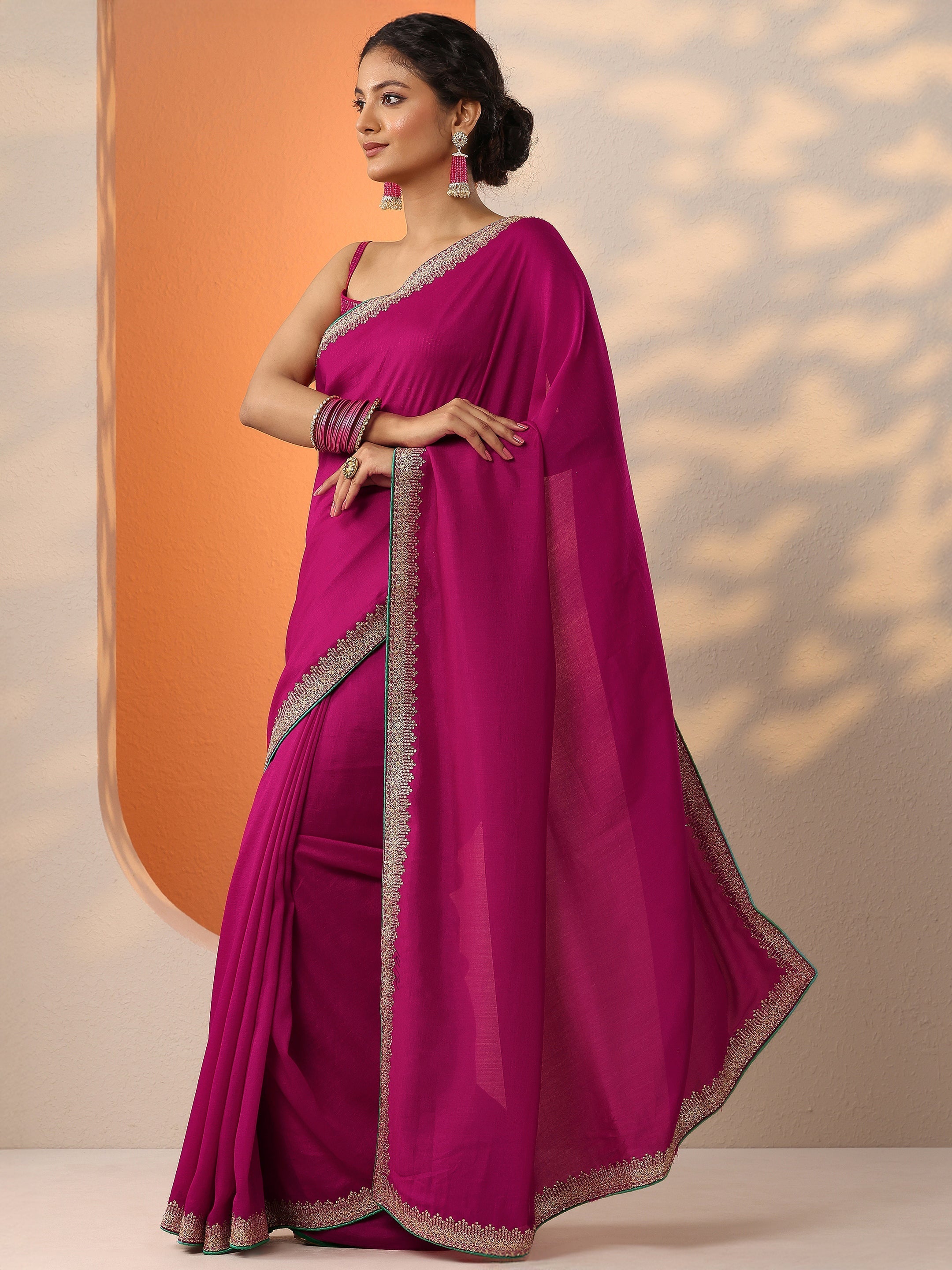 Pink Solid Silk Blend Saree With Unstitched Blouse Piece