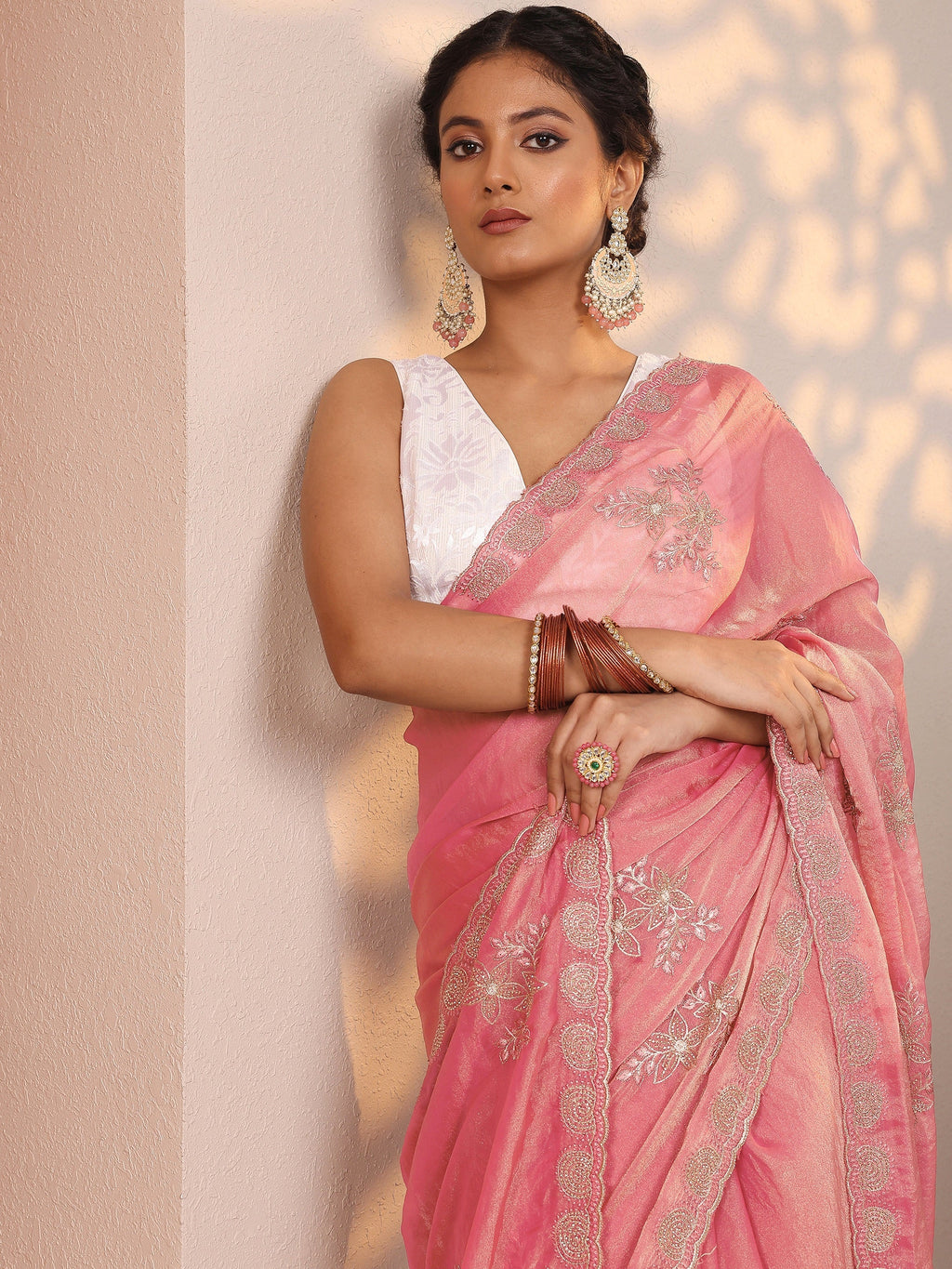 Pink Embroidered Organza Saree With Unstitched Blouse Piece