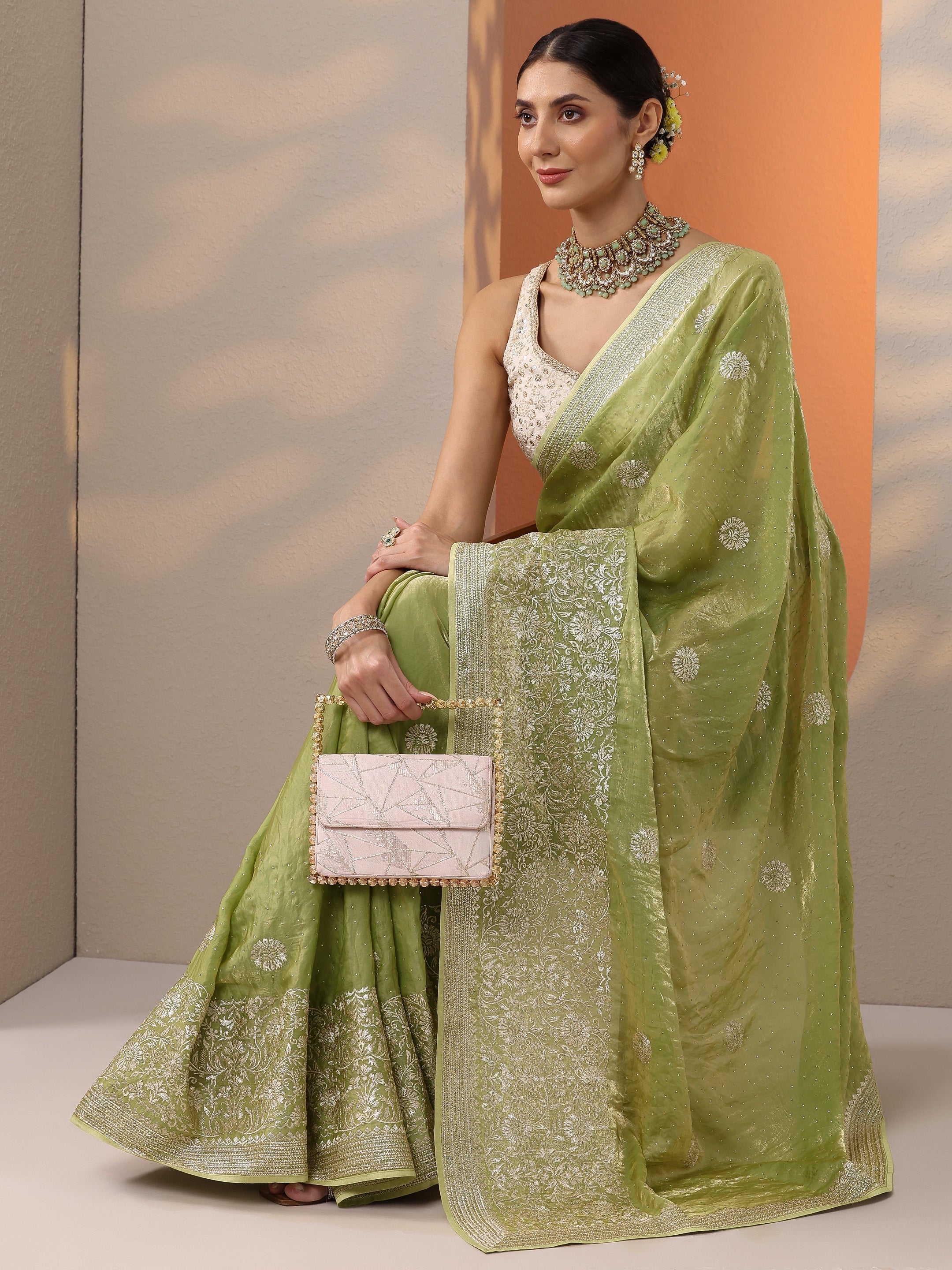 Green Embellished Organza Saree With Unstitched Blouse Piece