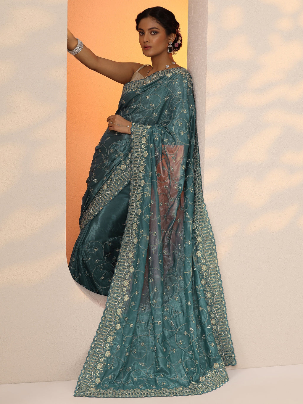 Blue Embroidered Organza Saree With Unstitched Blouse Piece