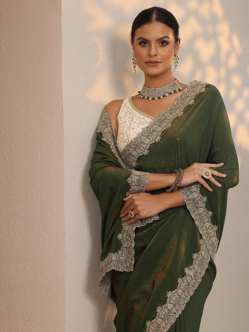 Green Solid Organza Saree With Unstitched Blouse Piece