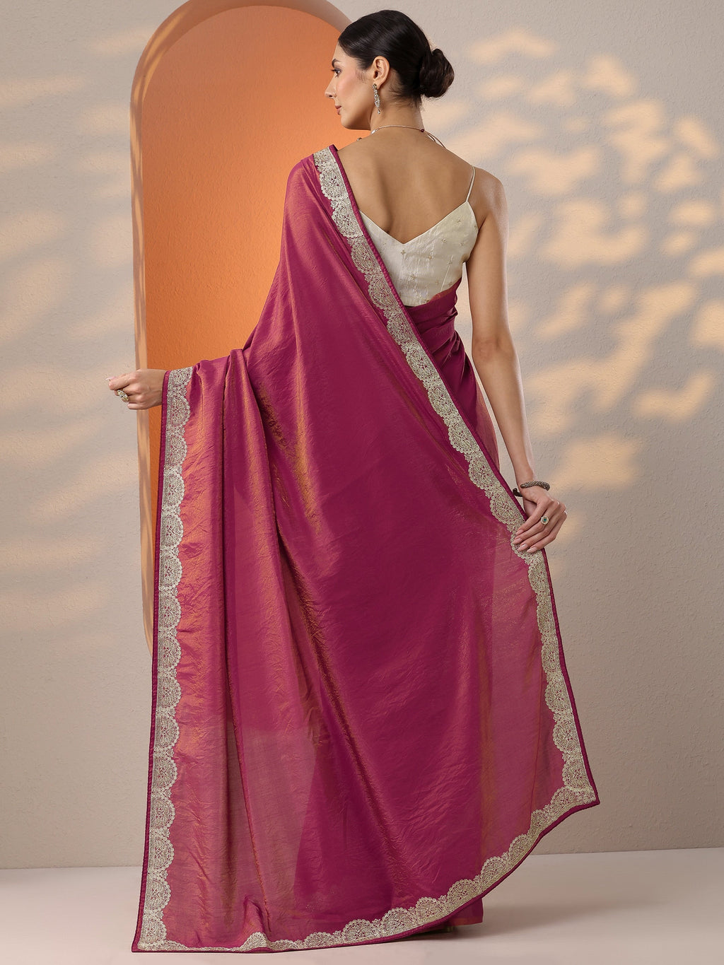 Pink Solid Organza Saree With Unstitched Blouse Piece