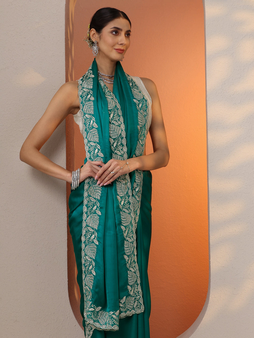 Blue Solid Chinon Saree With Unstitched Blouse Piece