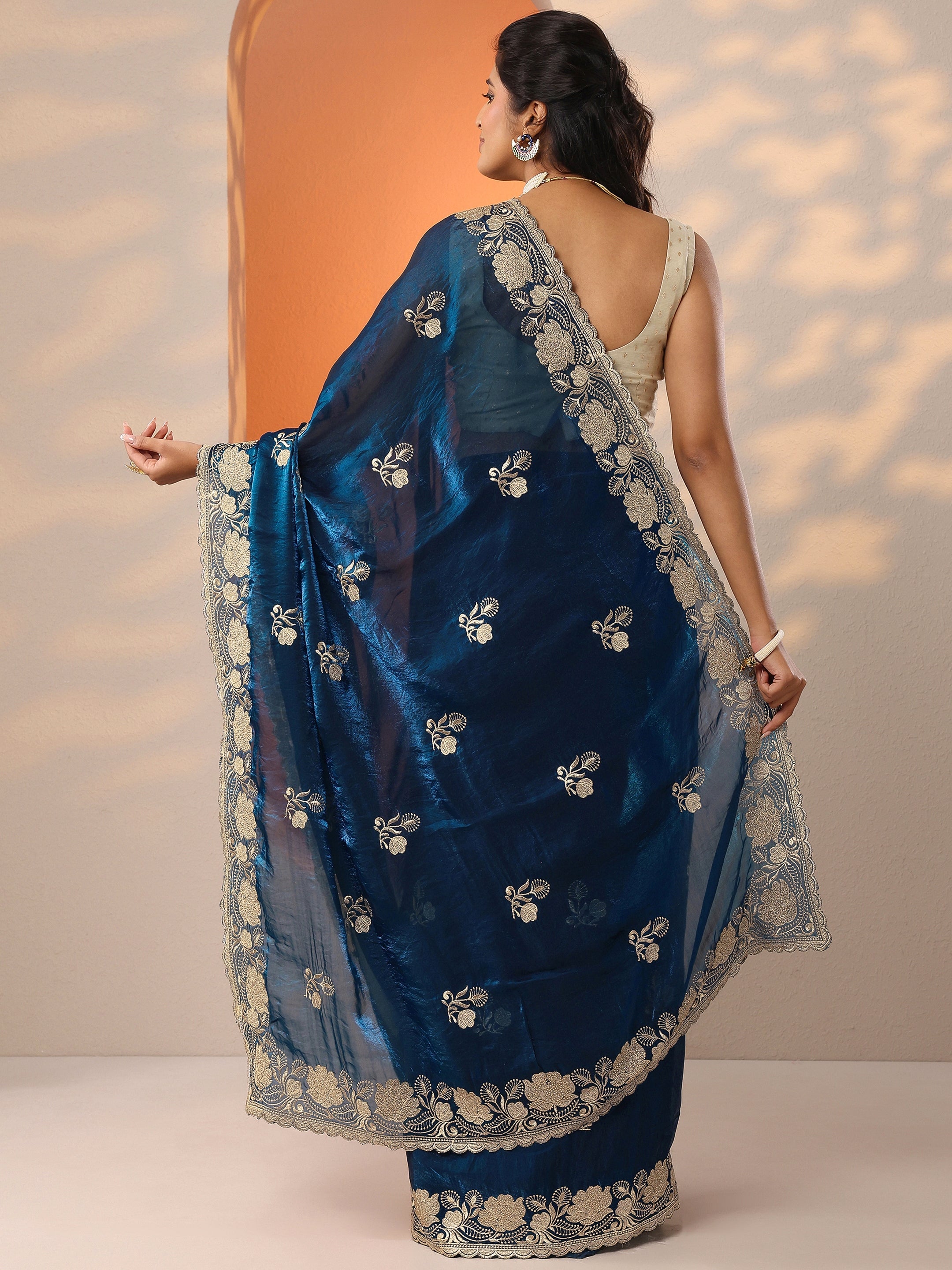 Navy Blue Embroidered Organza Saree With Unstitched Blouse Piece