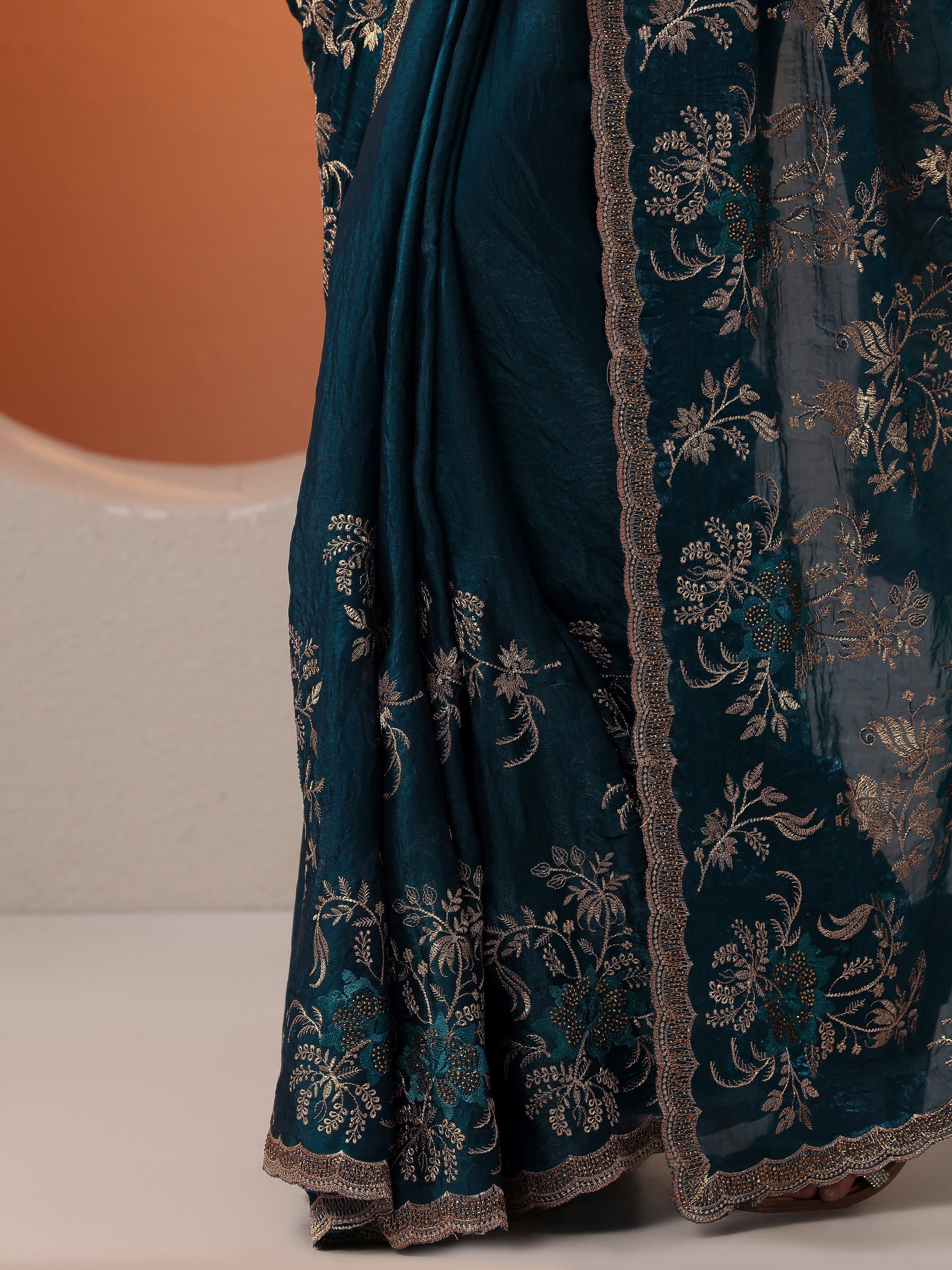 Blue Embroidered Organza Saree With Unstitched Blouse Piece
