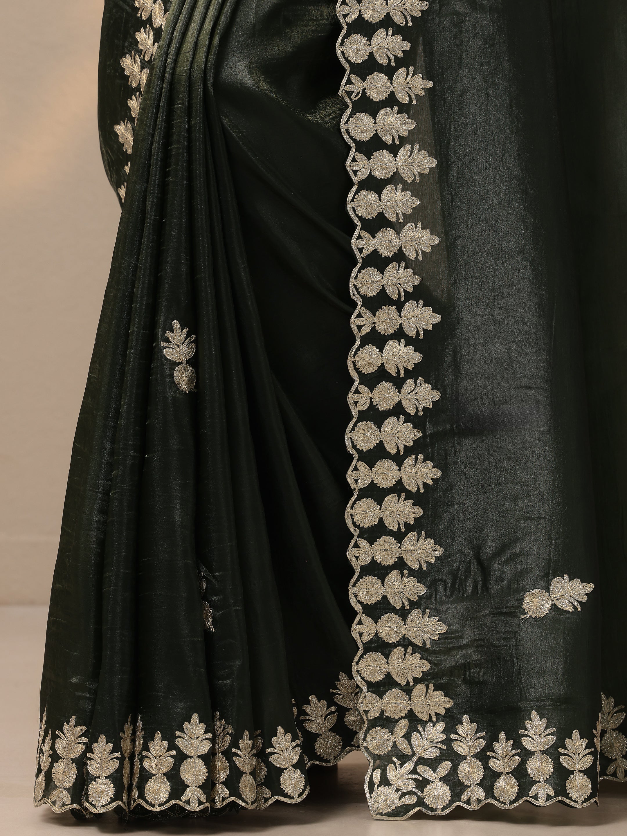 Olive Green Embroidered Organza Saree With Unstitched Blouse Piece