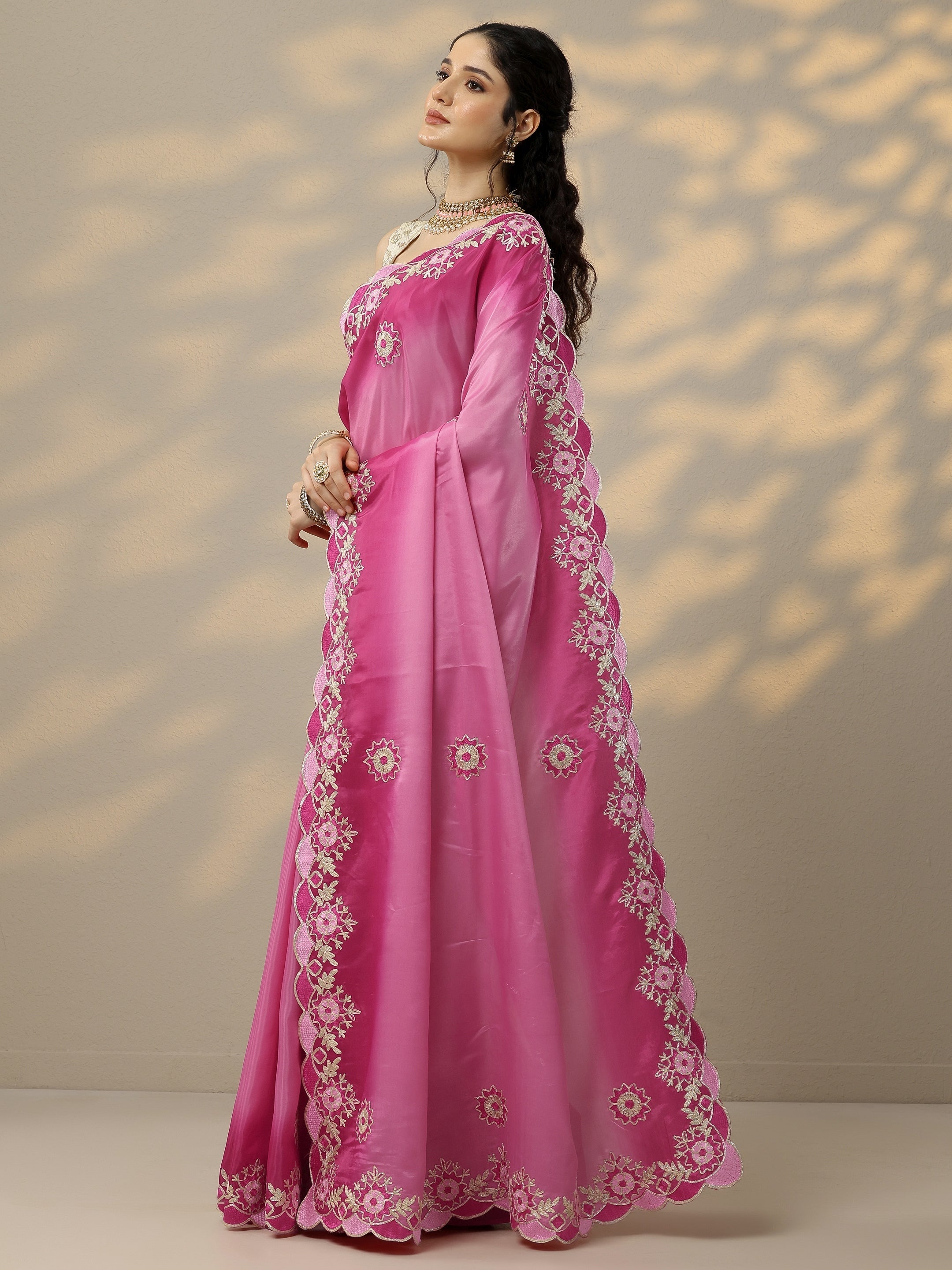 Pink Embroidered Silk Blend Saree With Unstitched Blouse Piece