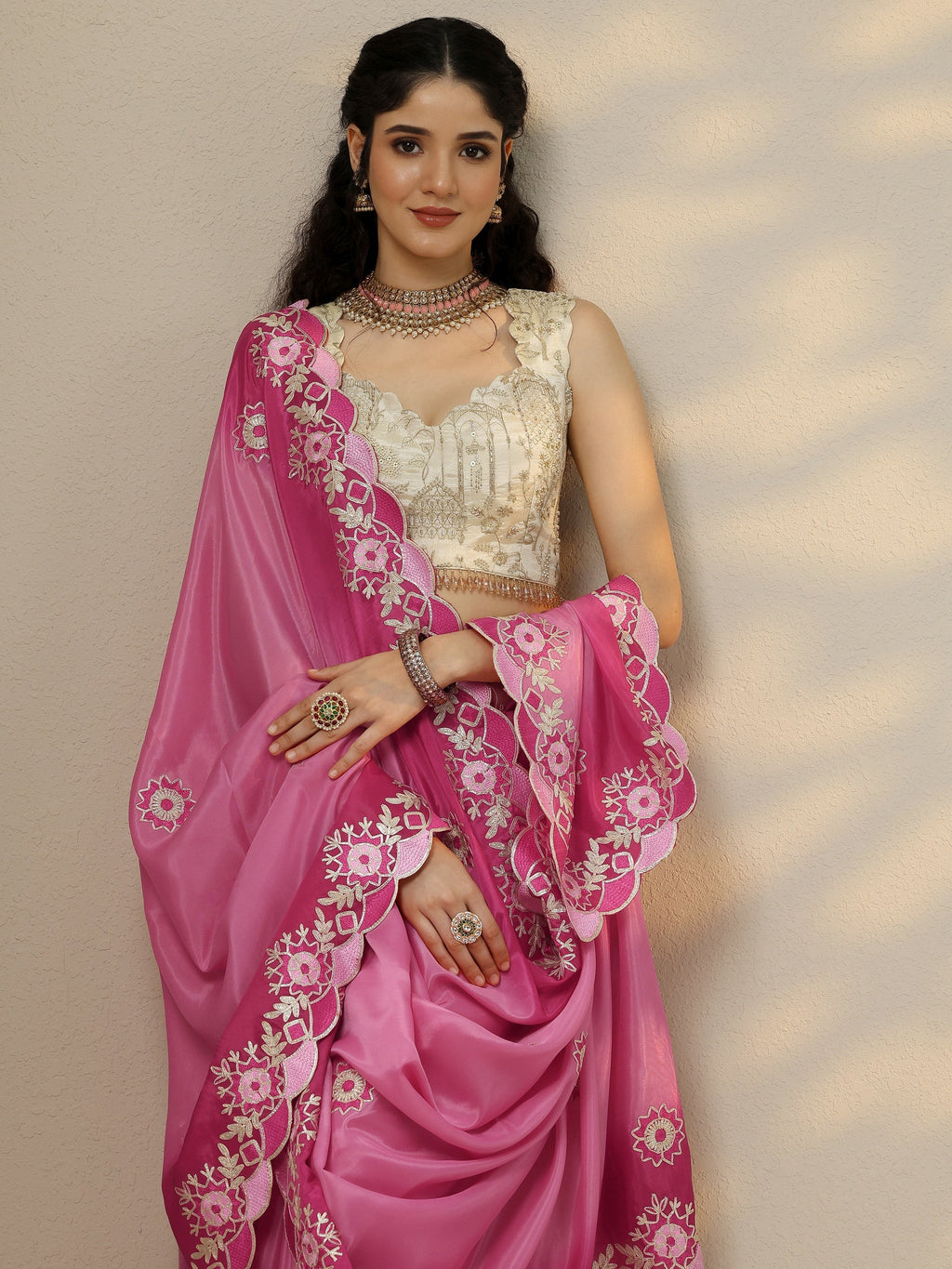 Pink Embroidered Silk Blend Saree With Unstitched Blouse Piece