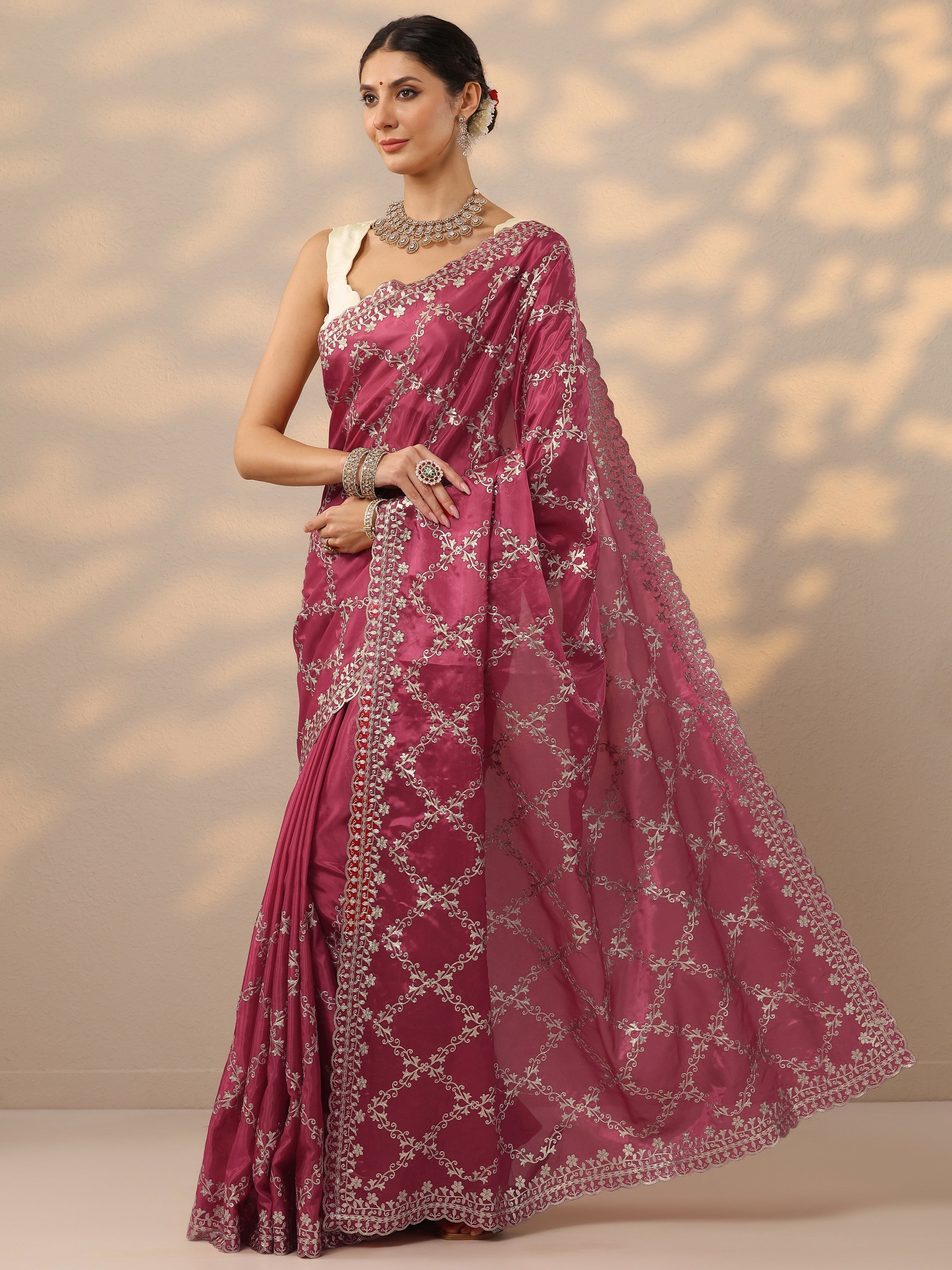 Pink Embroidered Silk Blend Saree With Unstitched Blouse Piece