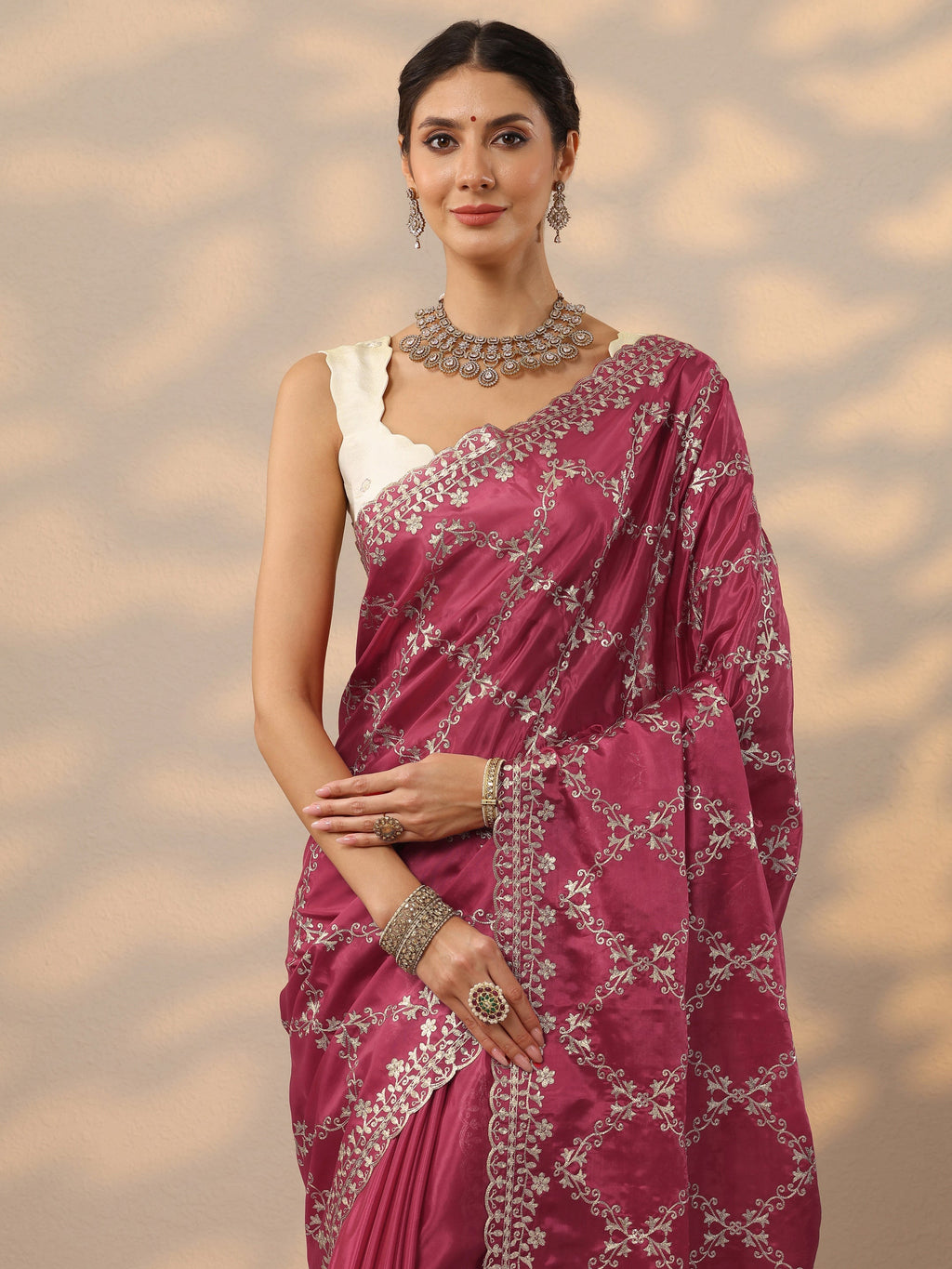 Pink Embroidered Silk Blend Saree With Unstitched Blouse Piece