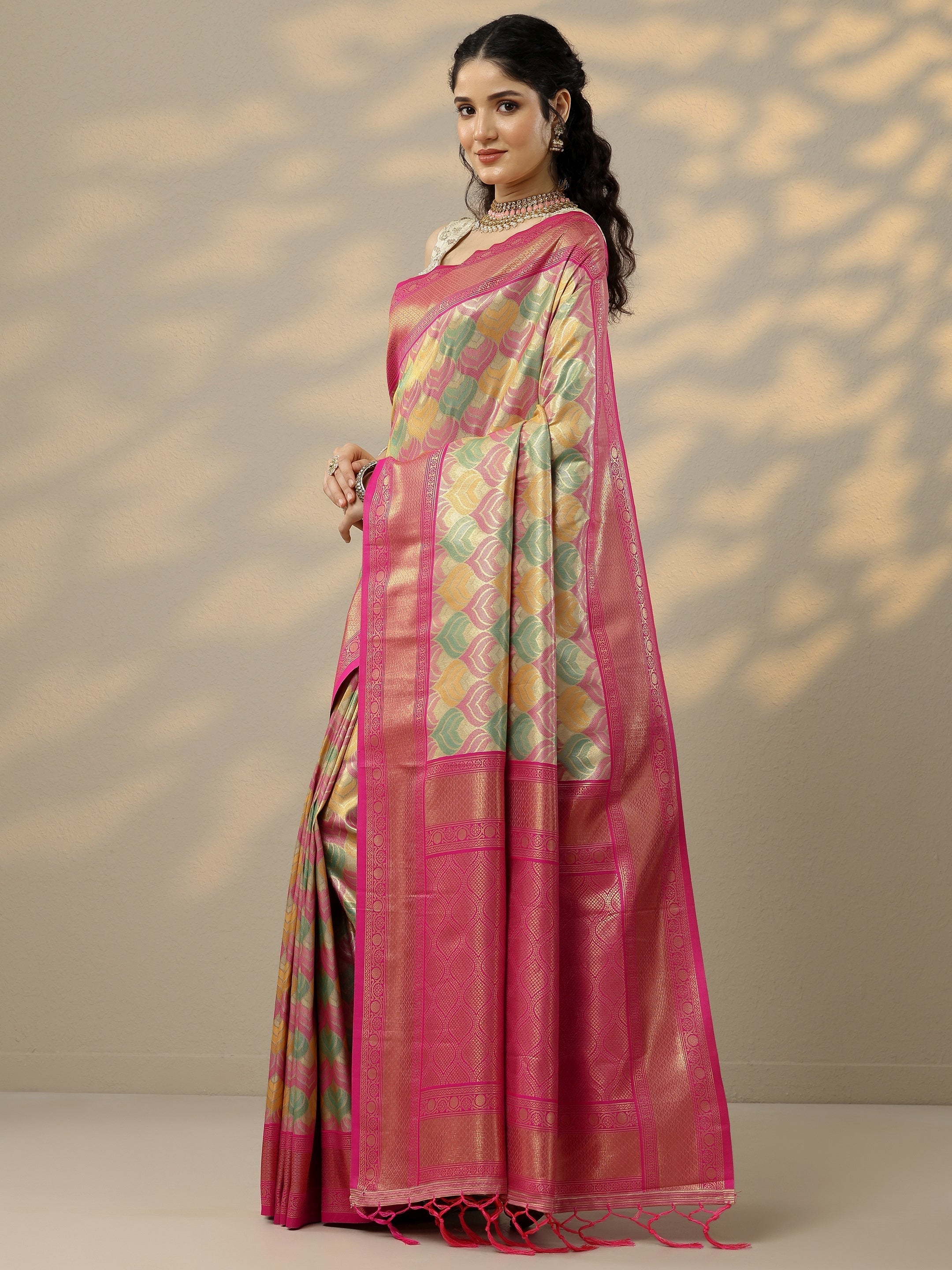 Multi Woven Design Banarasi Silk Blend Saree With Unstitched Blouse Piece
