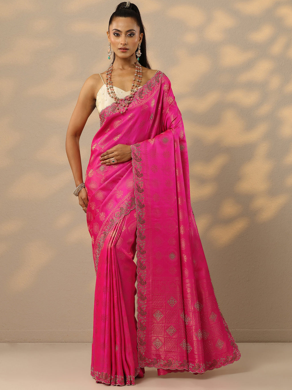 Pink Embellished Banarasi Silk Blend Saree With Unstitched Blouse Piece