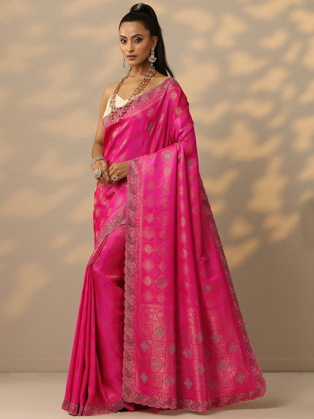 Pink Embellished Banarasi Silk Blend Saree With Unstitched Blouse Piece