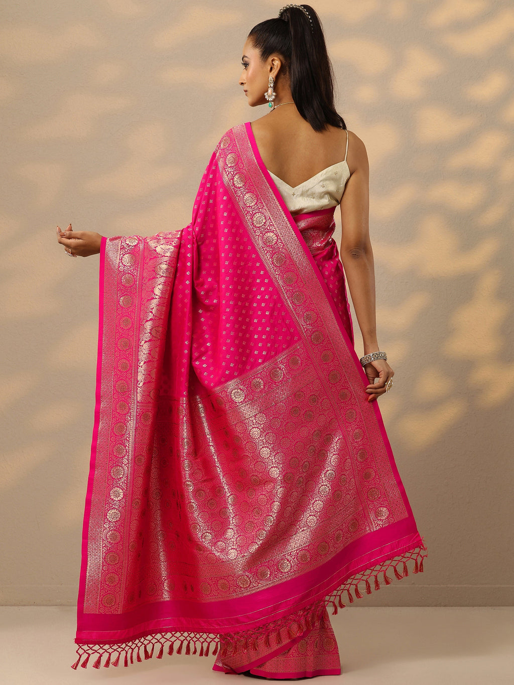 Pink Woven Design Banarasi Silk Blend Saree With Unstitched Blouse Piece