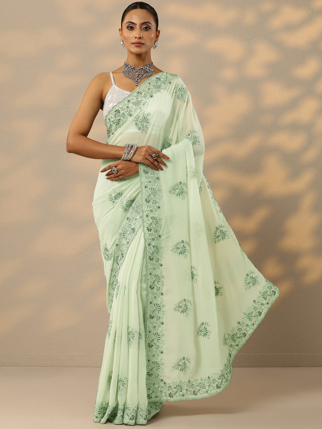 Green Embroidered Georgette Saree With Unstitched Blouse Piece