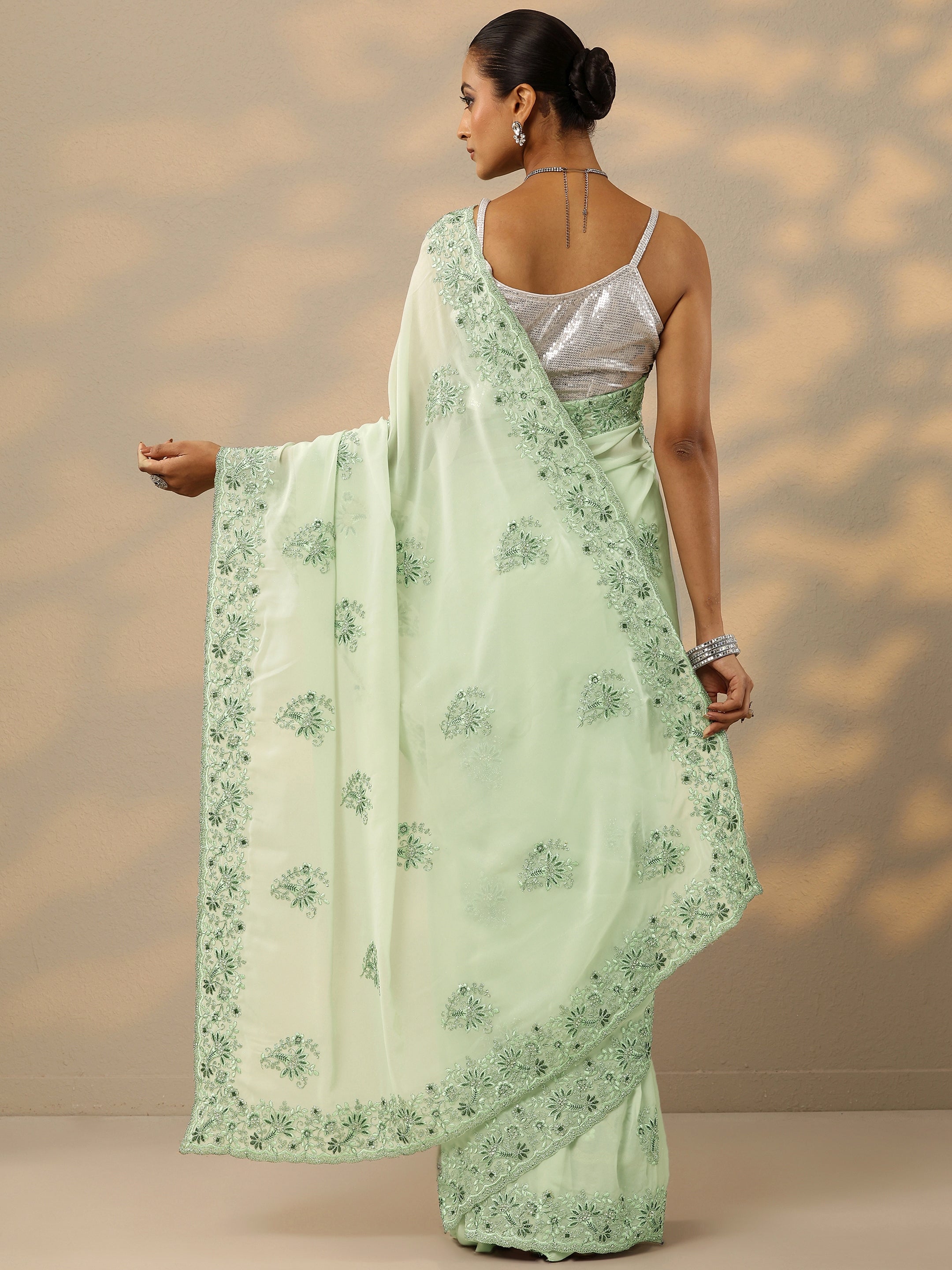 Green Embroidered Georgette Saree With Unstitched Blouse Piece