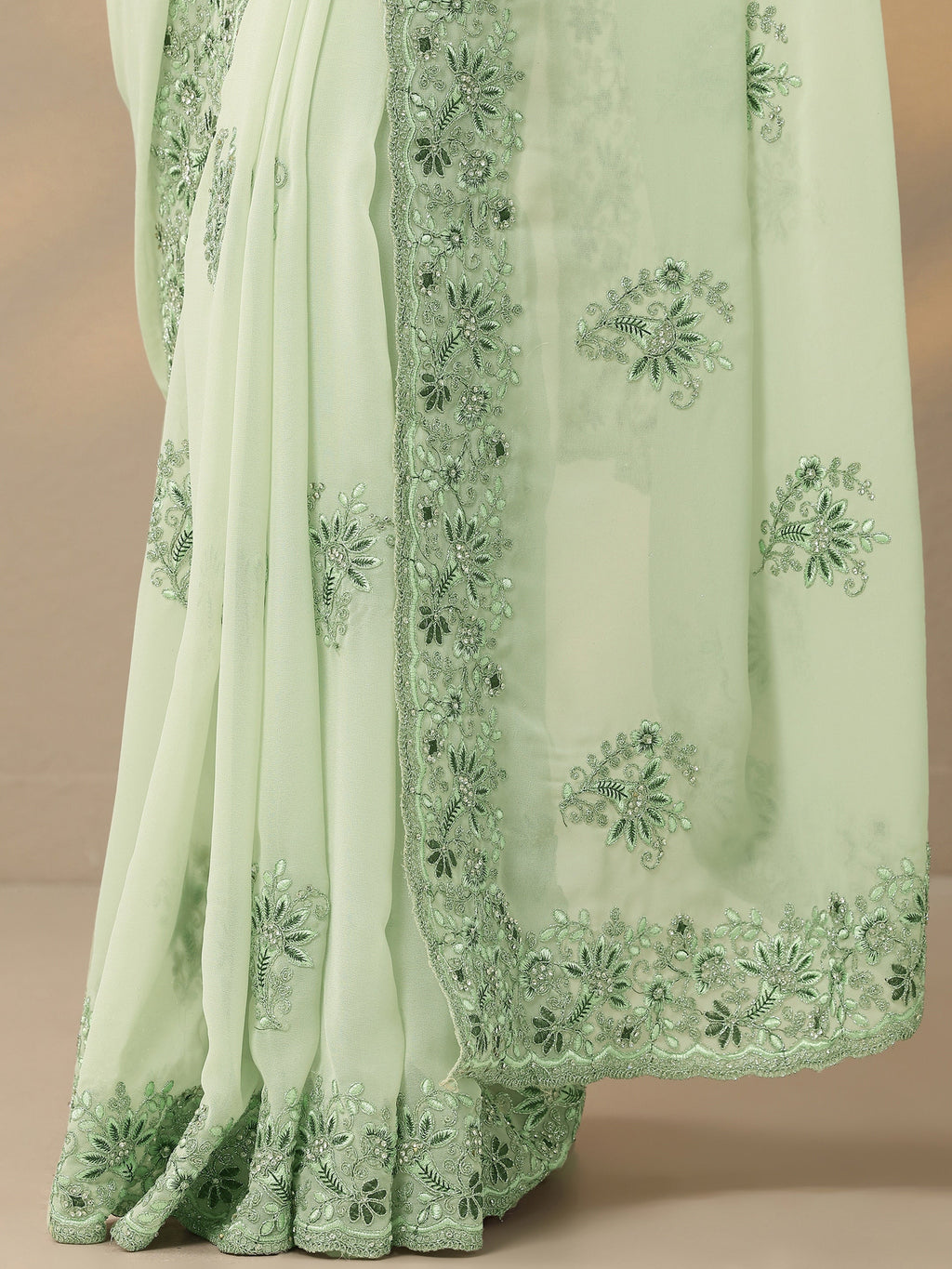 Green Embroidered Georgette Saree With Unstitched Blouse Piece