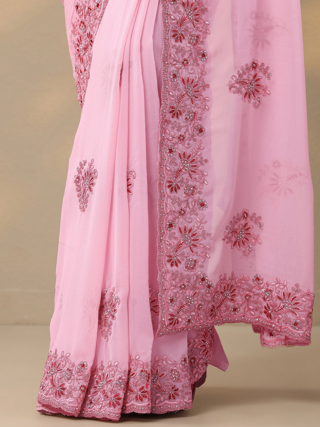 Peach Embroidered Georgette Saree With Unstitched Blouse Piece