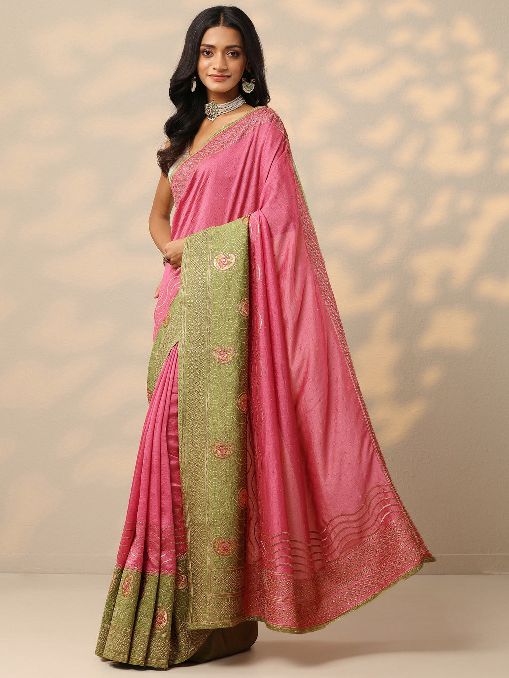 Pink Embellished Silk Blend Saree With Unstitched Blouse Piece