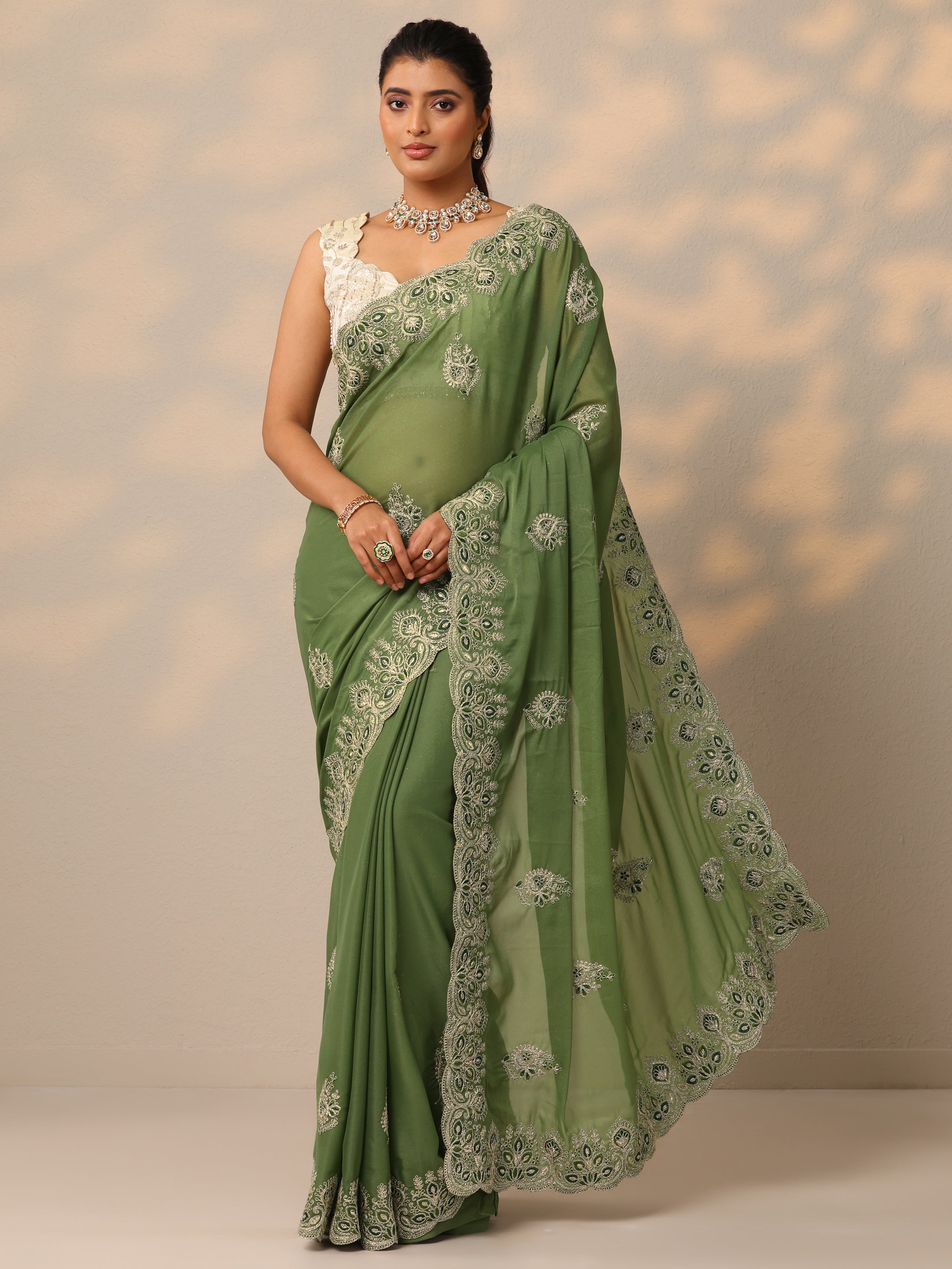 Green Embroidered Silk Blend Sarees With Unstitched Blouse Piece