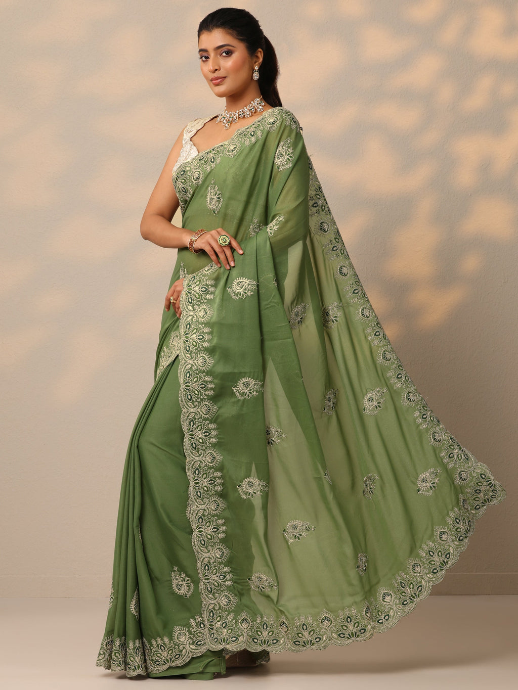 Green Embroidered Silk Blend Sarees With Unstitched Blouse Piece