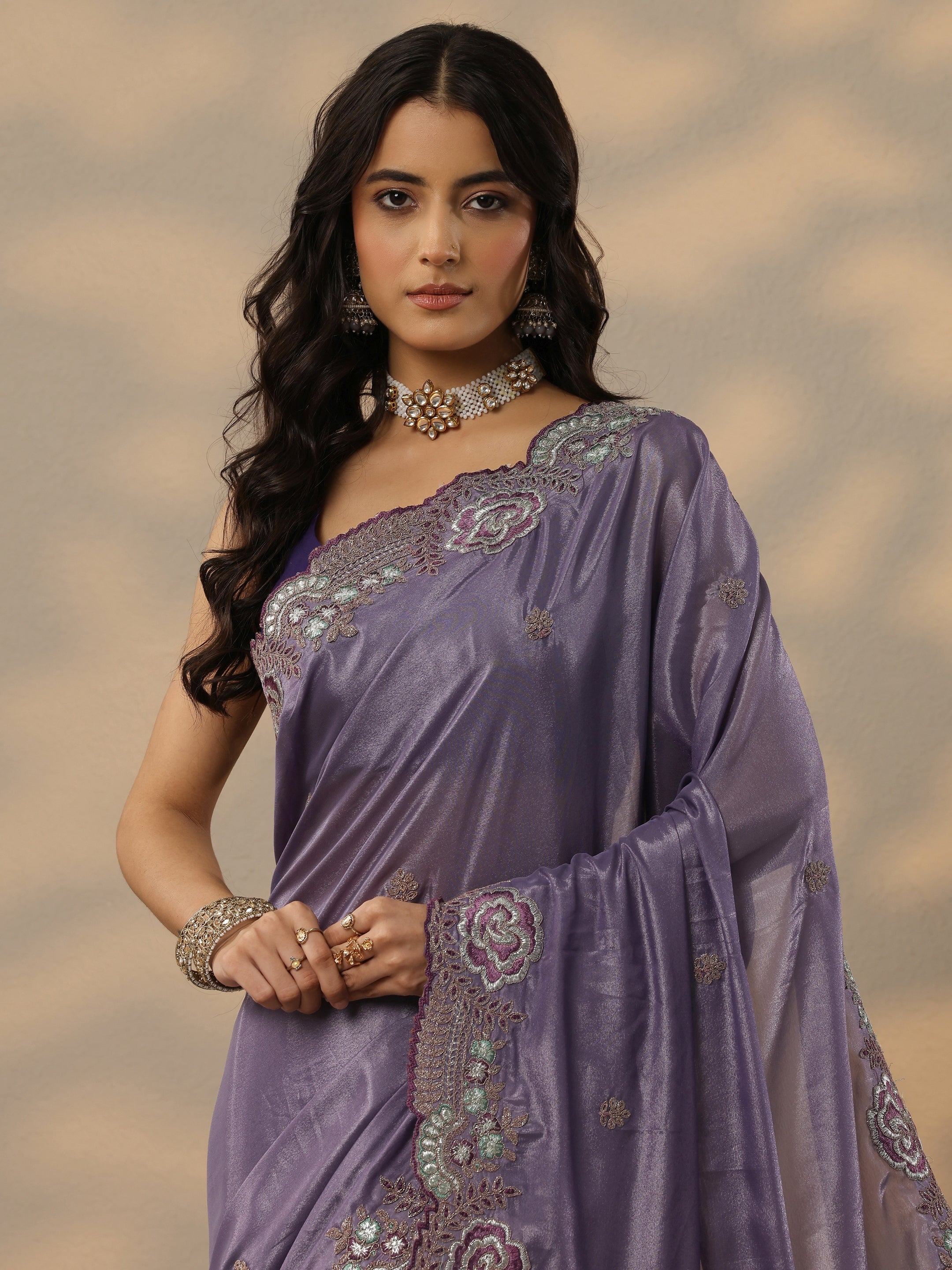 Lavender Embroidered Silk Blend Saree With Unstitched Blouse Piece