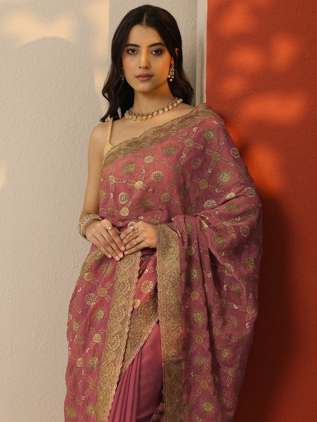 Pink Embroidered Banarasi Silk Blend Saree With Unstitched Blouse Piece