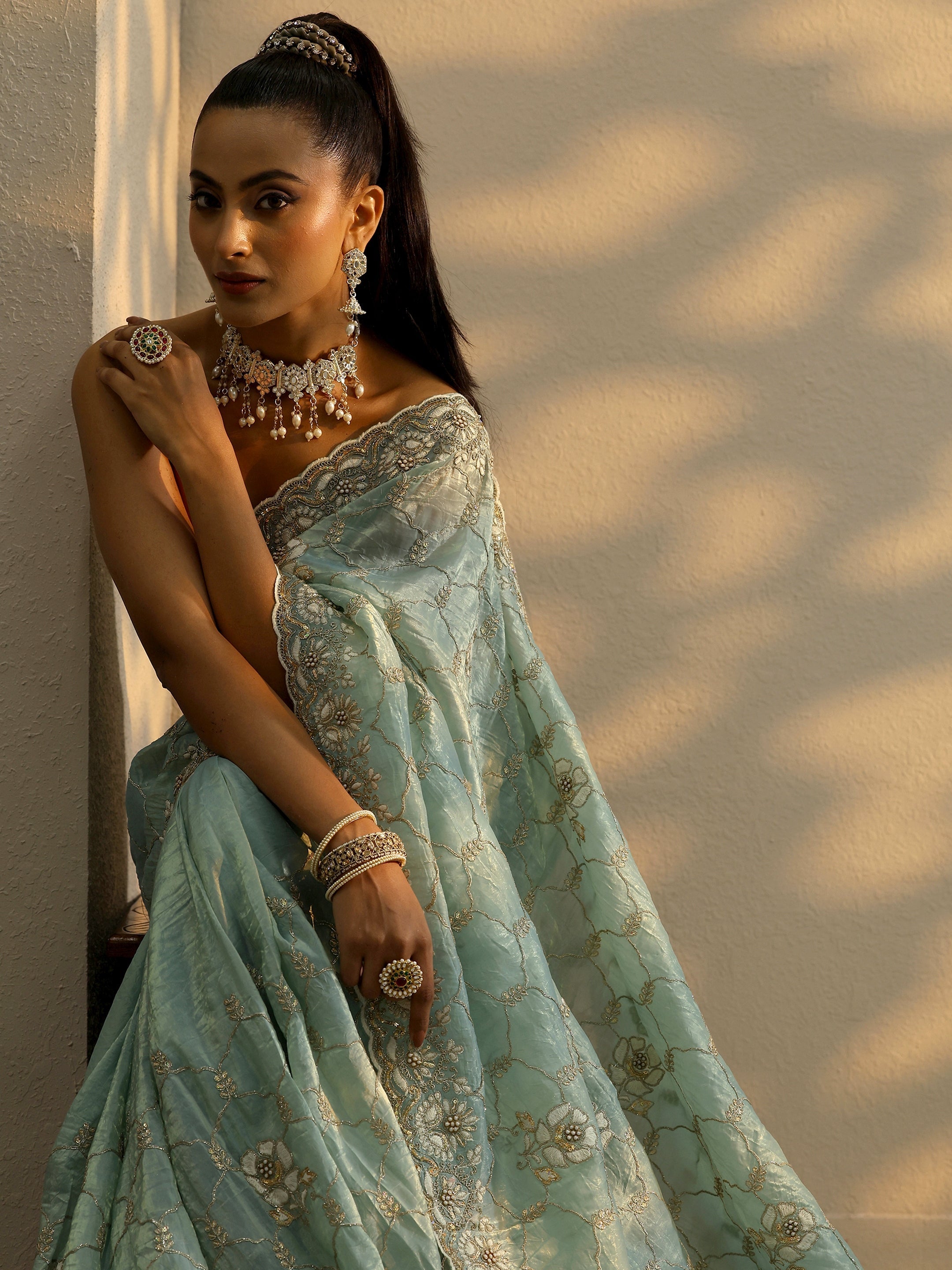 Green Embroidered Organza Saree With Unstitched Blouse Piece