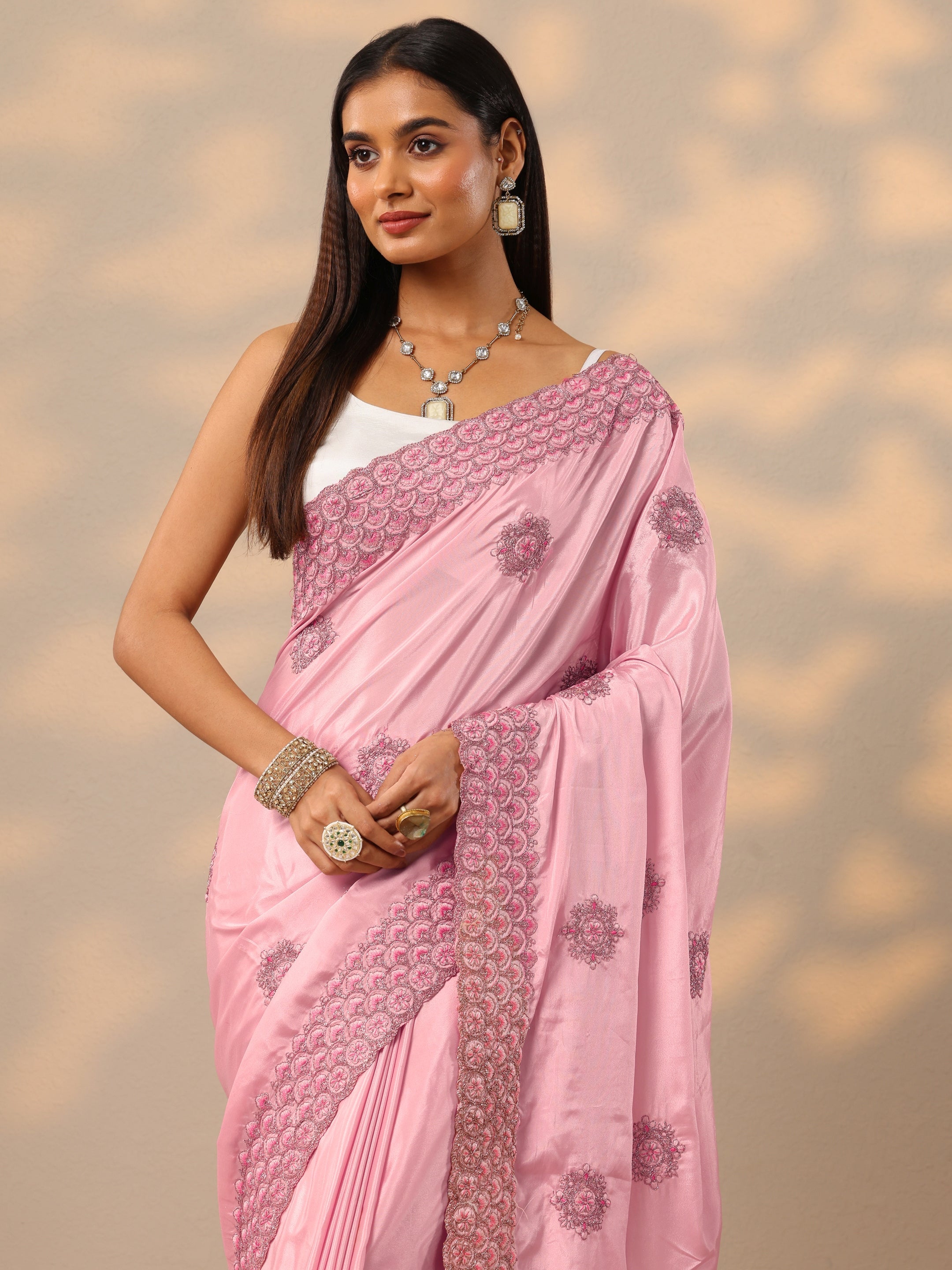 Pink Embroidered Crepe Saree With Unstitched Blouse Piece
