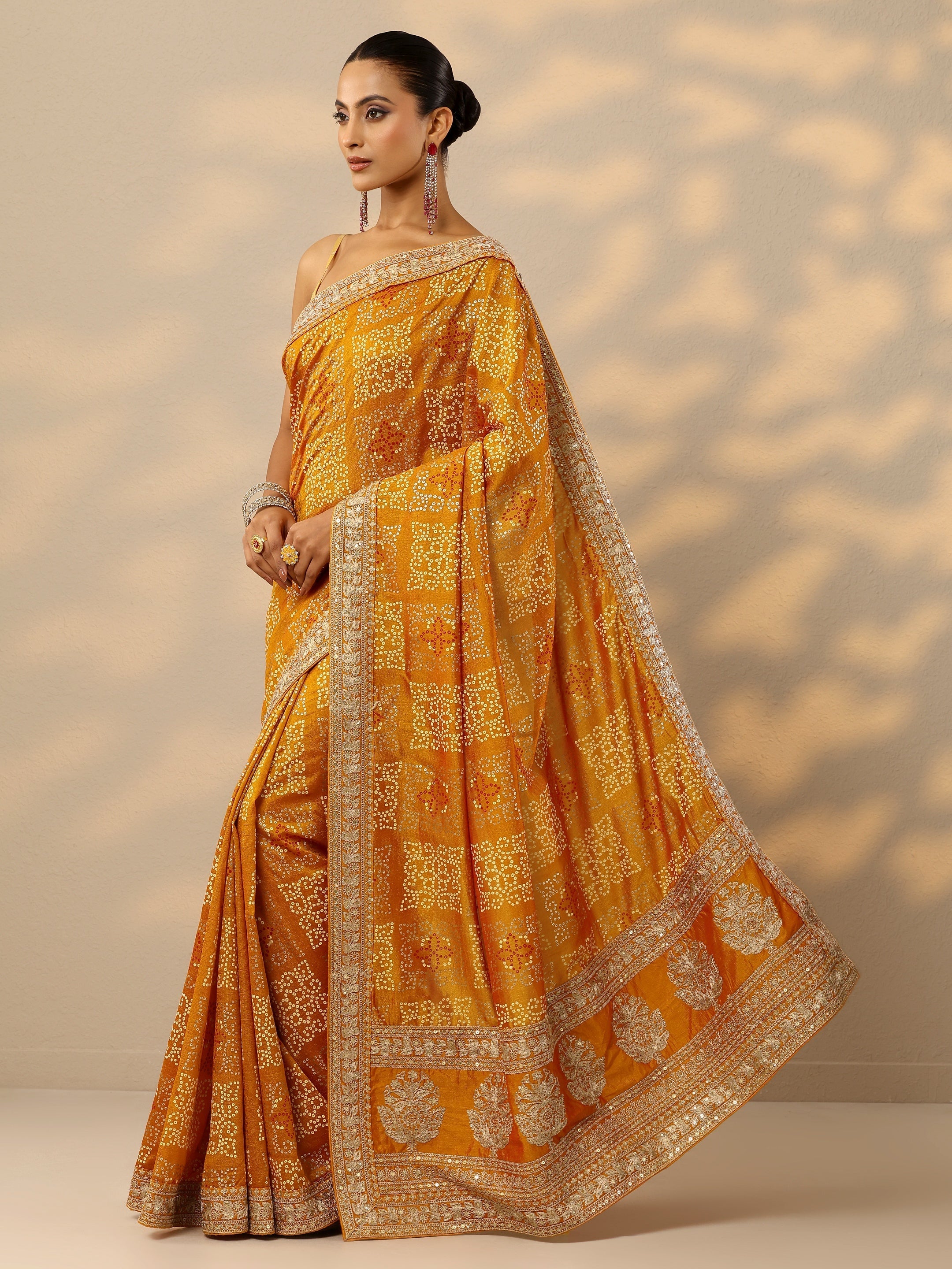 Mustard Bandhani  Printed Silk Blend Saree With Unstitched Blouse Piece