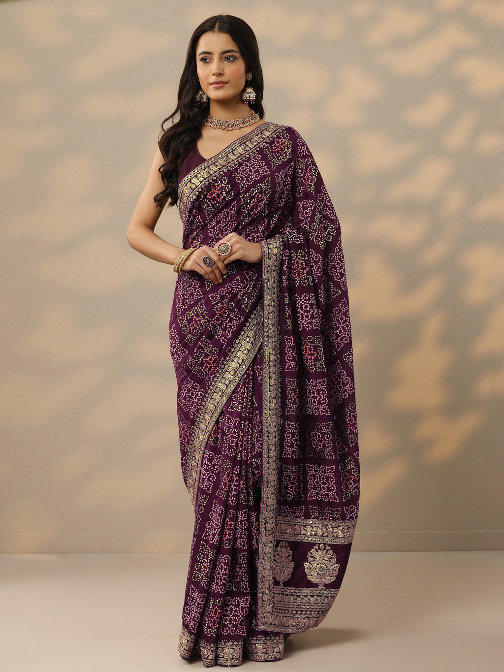 Burgundy Bandhani Printed Silk Blend Saree With Unstitched Blouse Piece